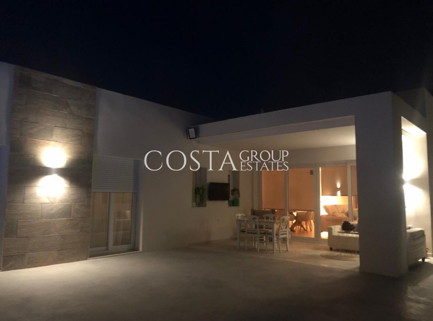 Resale - Villa -
Pinoso - Pinoso Centro