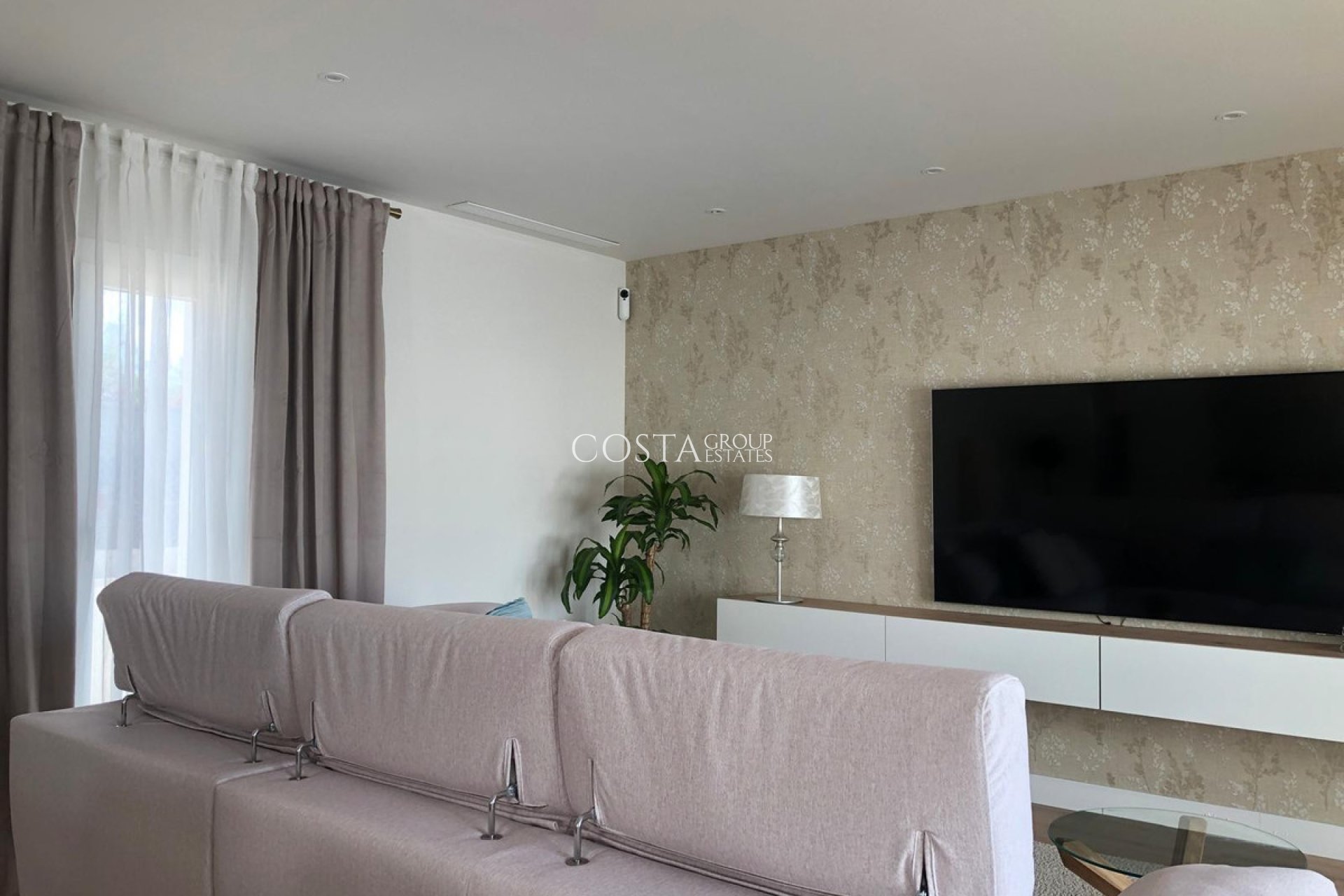 Resale - Villa -
Pinoso - Pinoso Centro