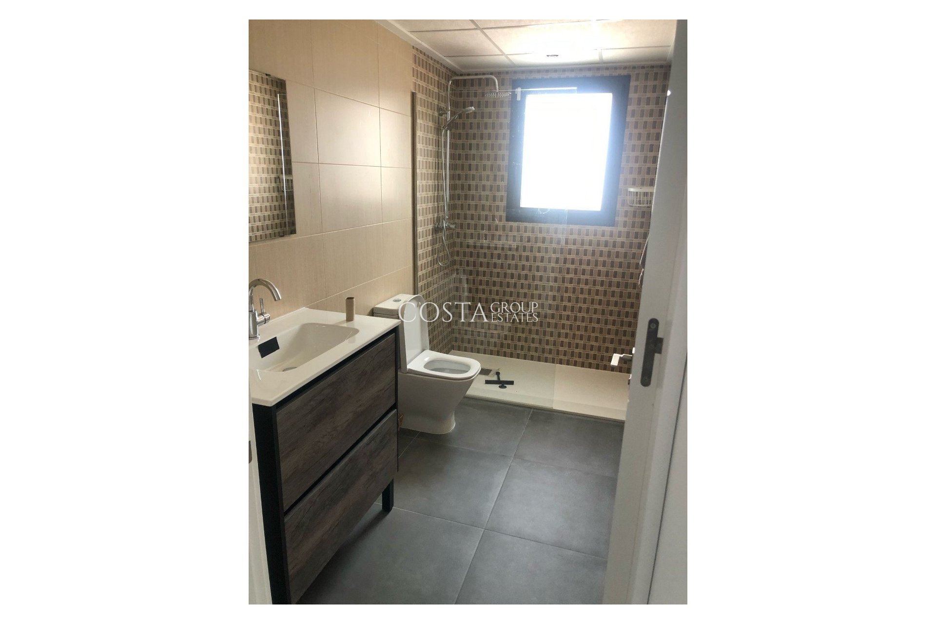 Resale - Villa -
Pinoso - Pinoso Centro