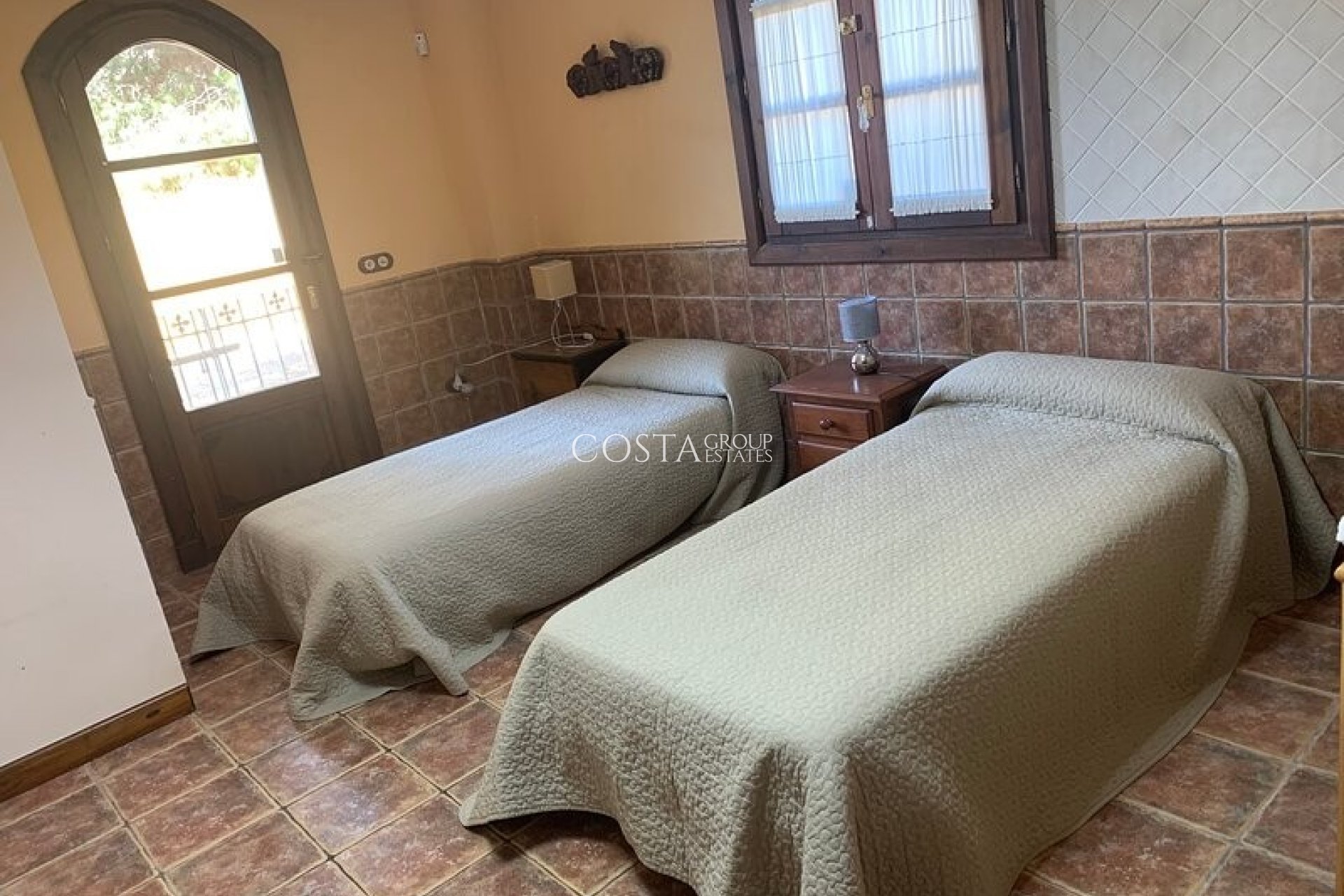 Resale - Villa -
Rojales - Ciudad Quesada