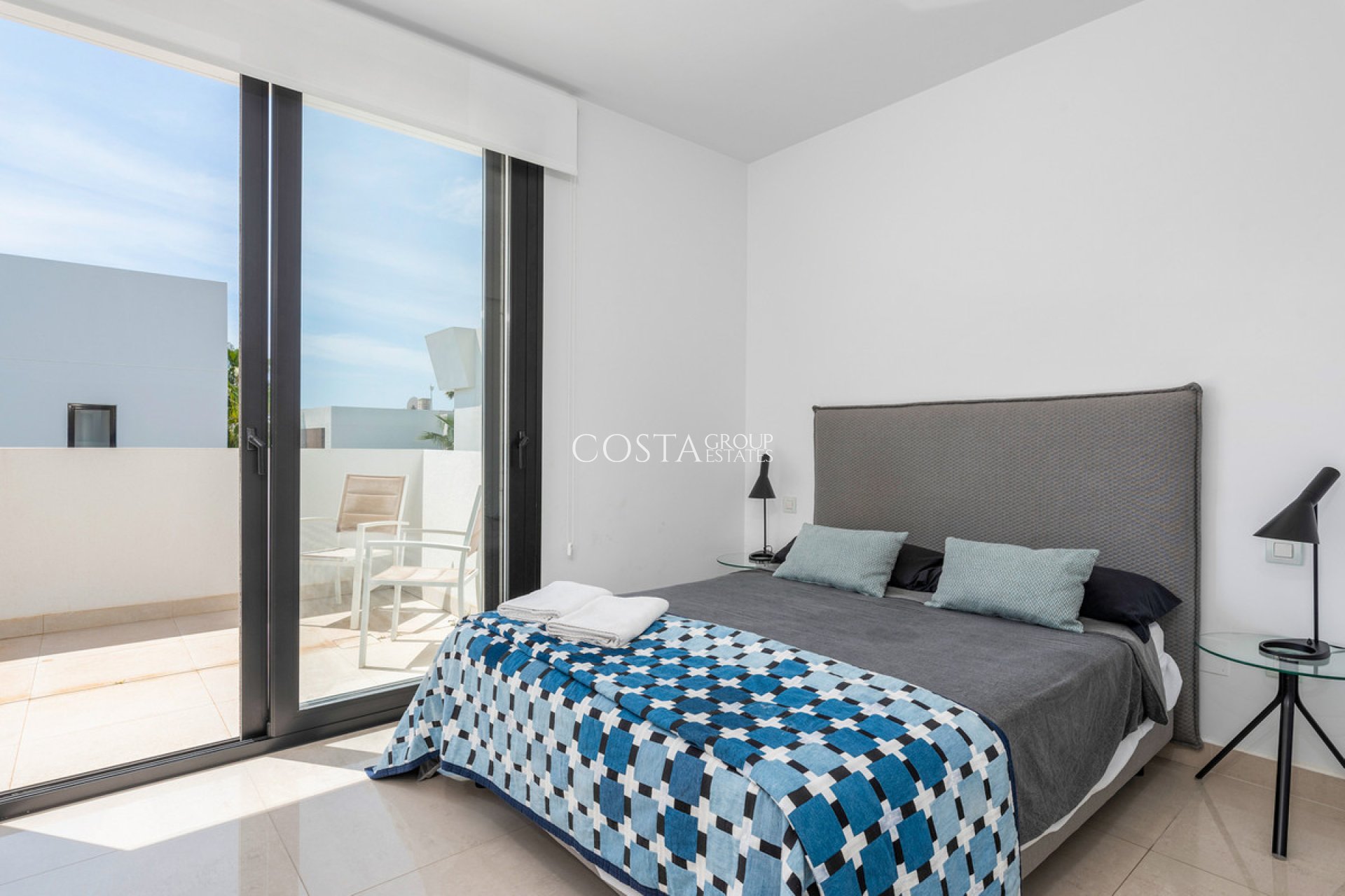 Resale - Villa -
Rojales - Ciudad Quesada