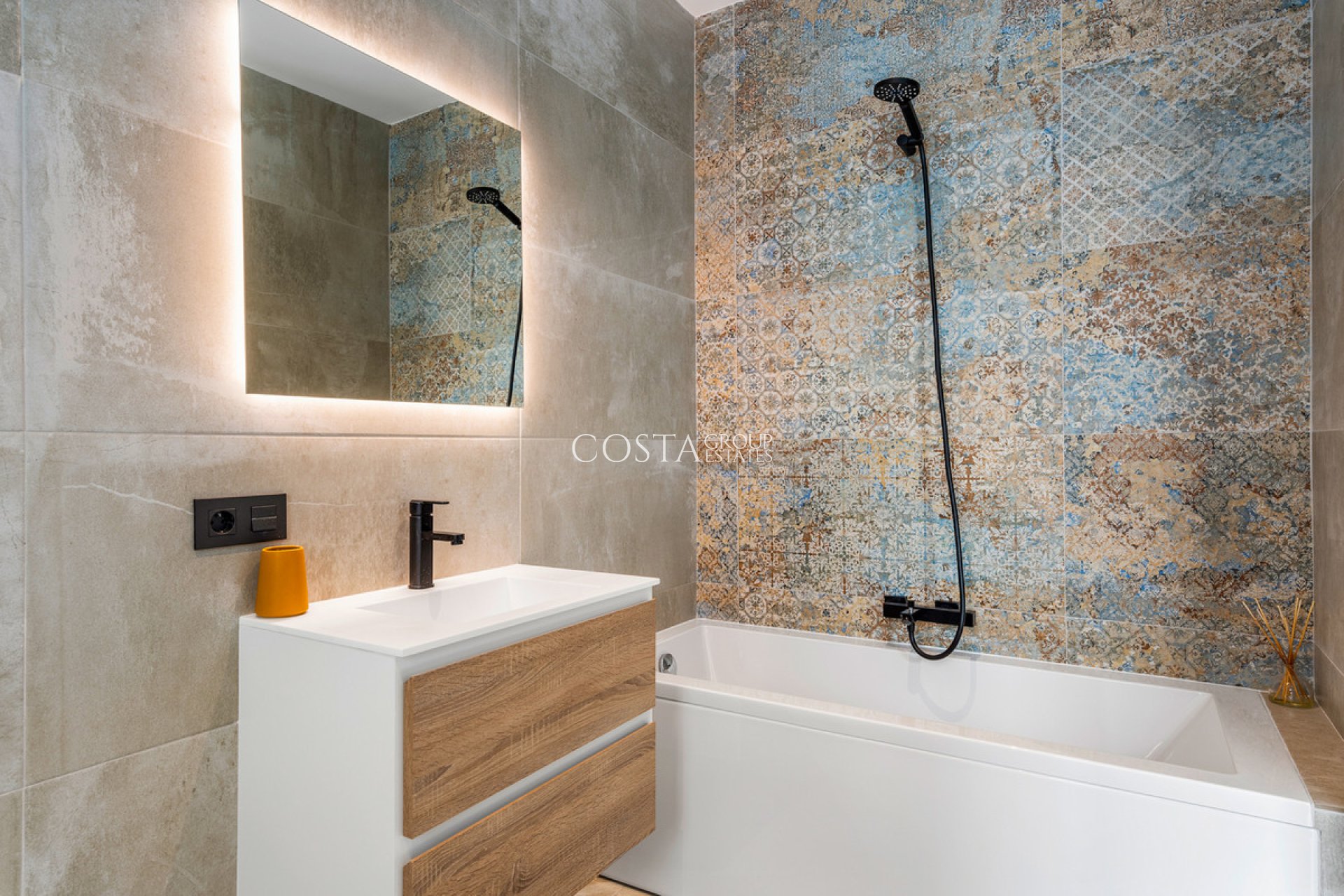 Resale - Villa -
Rojales - Ciudad Quesada