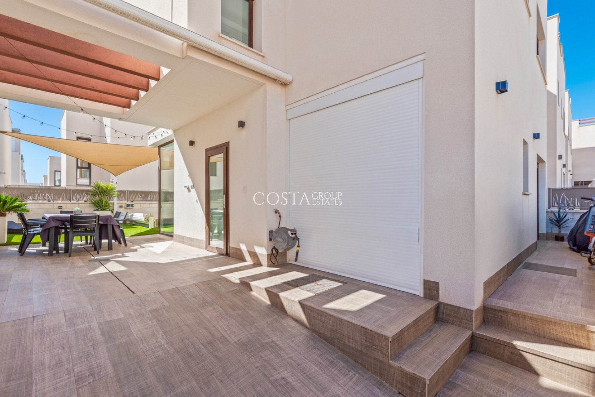 Resale - Villa -
Rojales - Ciudad Quesada