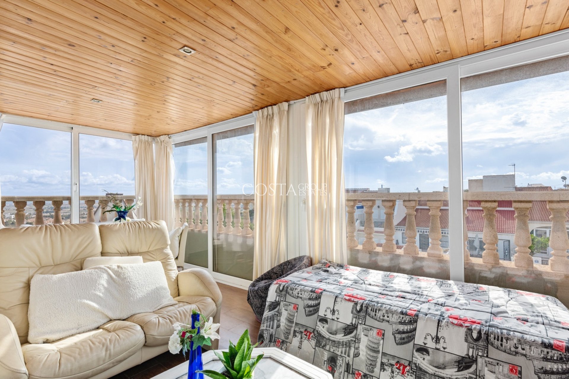 Resale - Villa -
Rojales - Ciudad Quesada