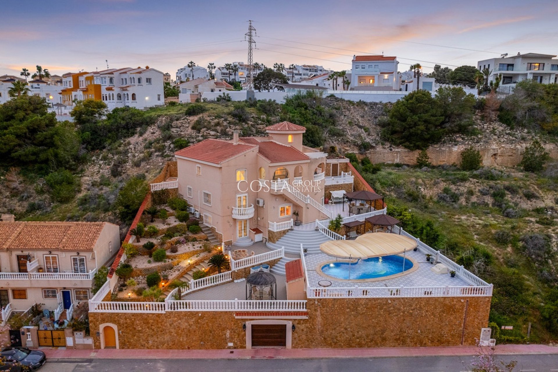 Resale - Villa -
Rojales - Ciudad Quesada