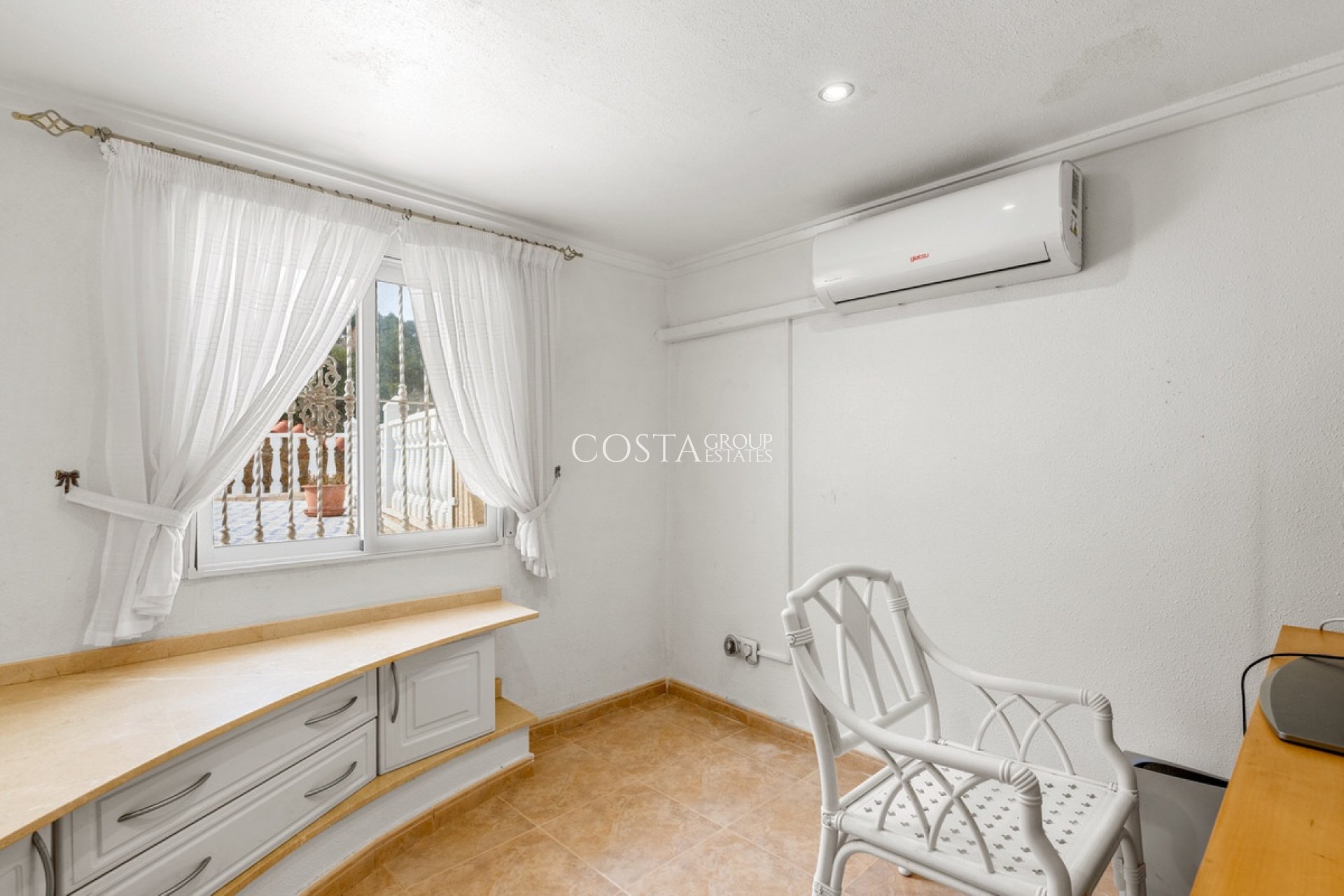 Resale - Villa -
Rojales - Ciudad Quesada