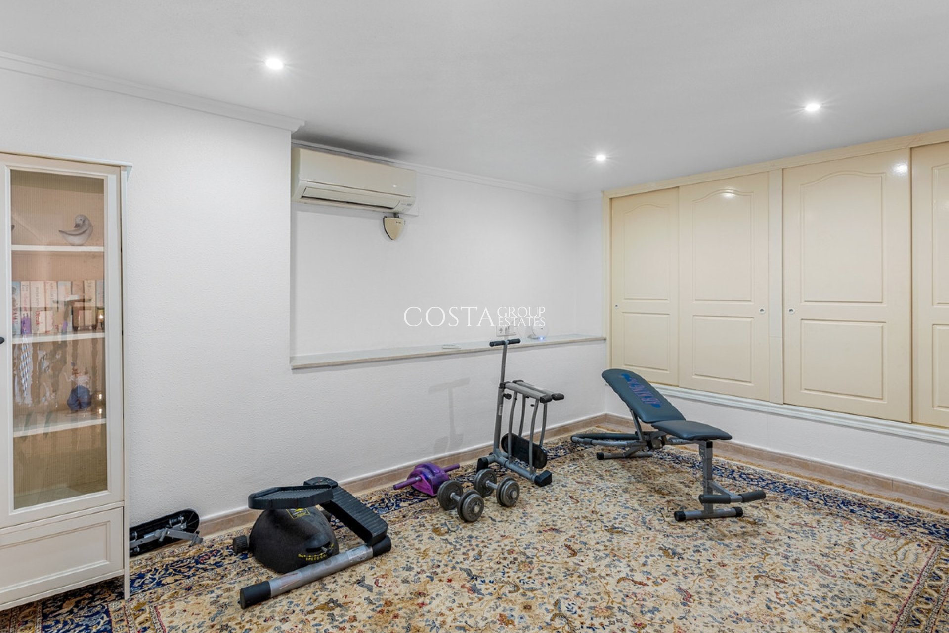 Resale - Villa -
Rojales - Ciudad Quesada