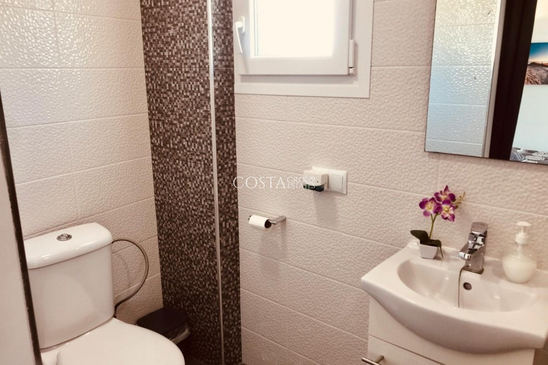 Resale - Villa -
Rojales - Ciudad Quesada