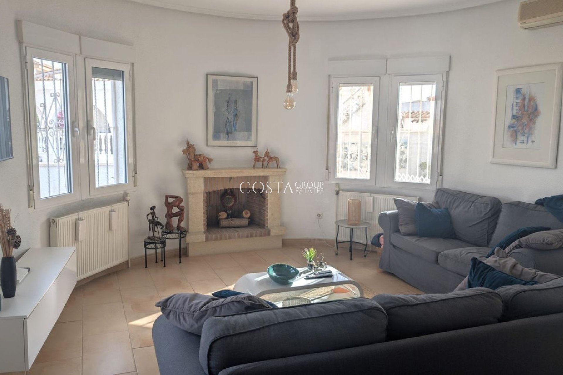 Resale - Villa -
Rojales - Ciudad Quesada