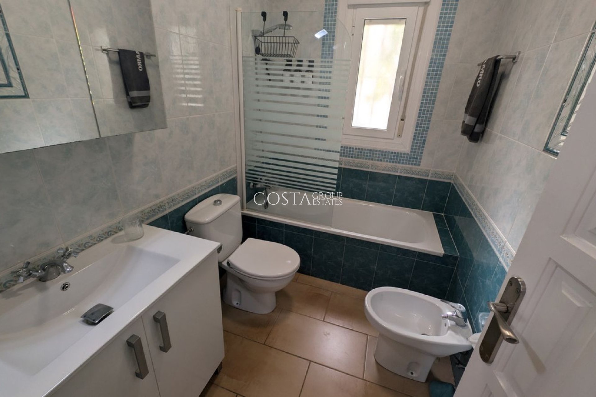 Resale - Villa -
Rojales - Ciudad Quesada