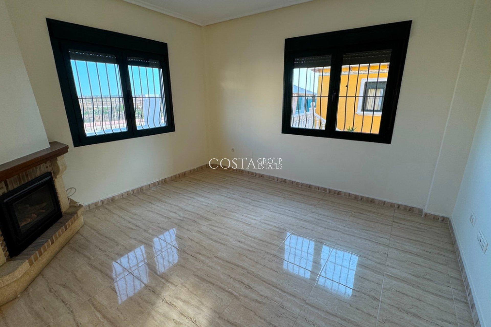 Resale - Villa -
Rojales - Ciudad Quesada