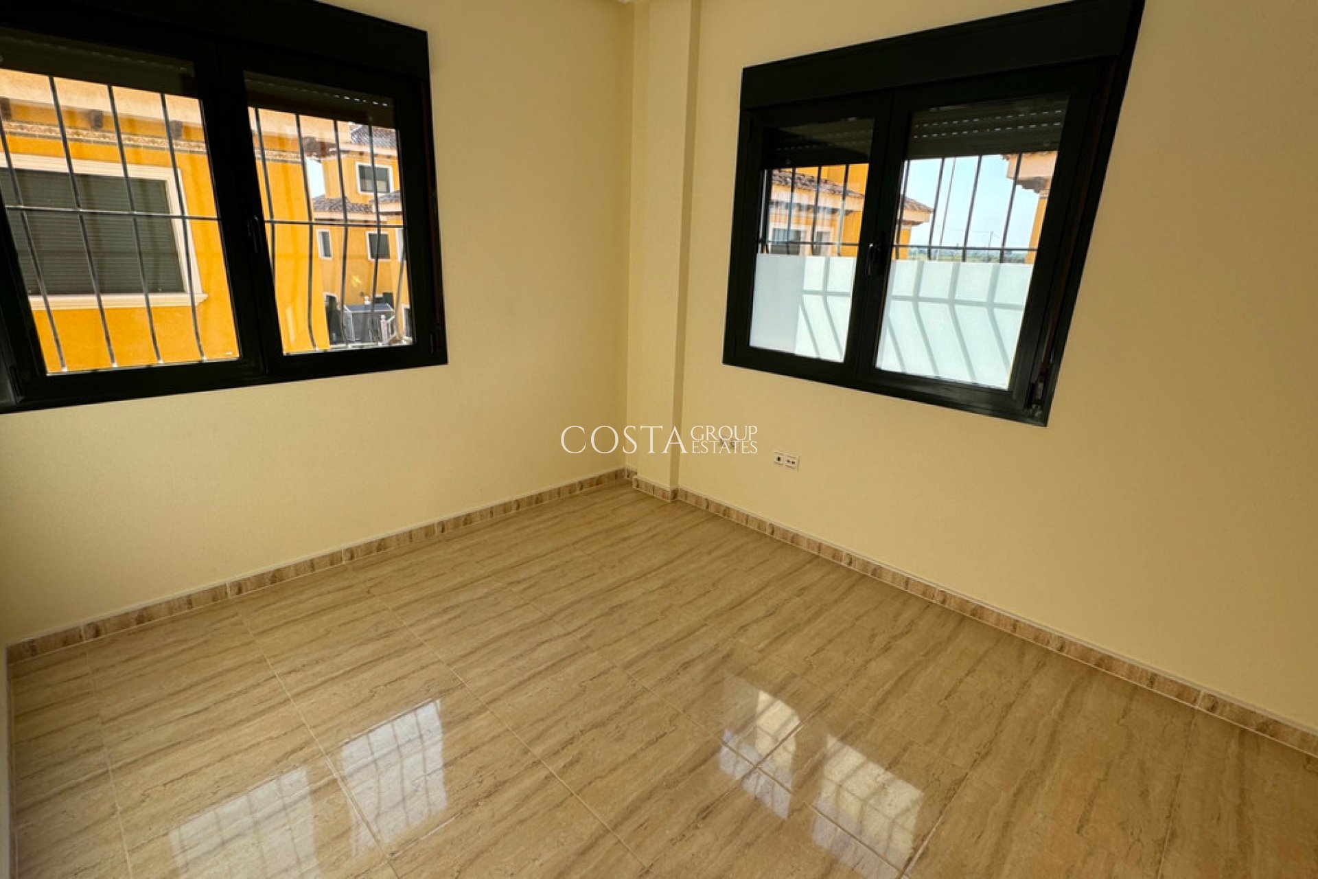 Resale - Villa -
Rojales - Ciudad Quesada