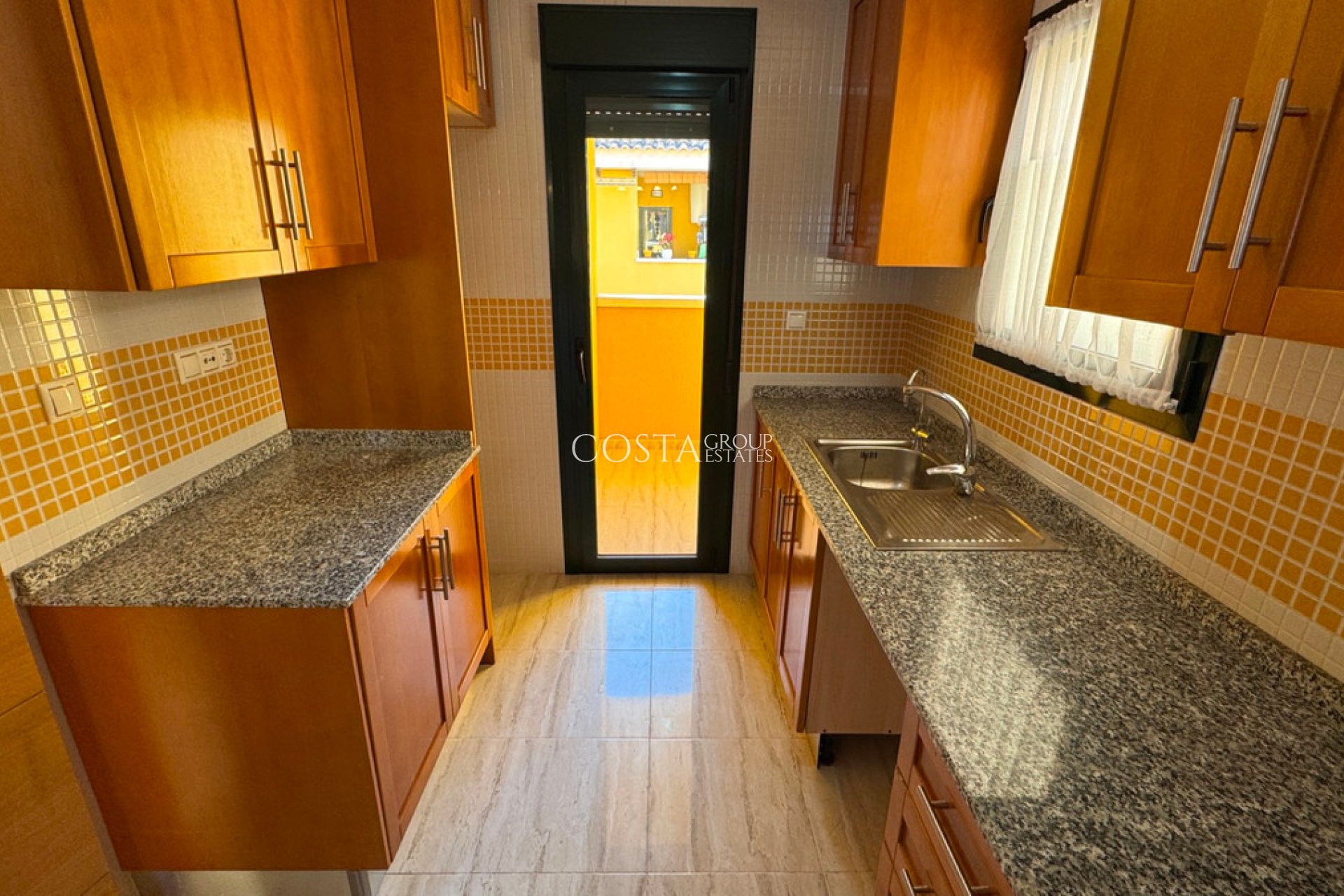 Resale - Villa -
Rojales - Ciudad Quesada