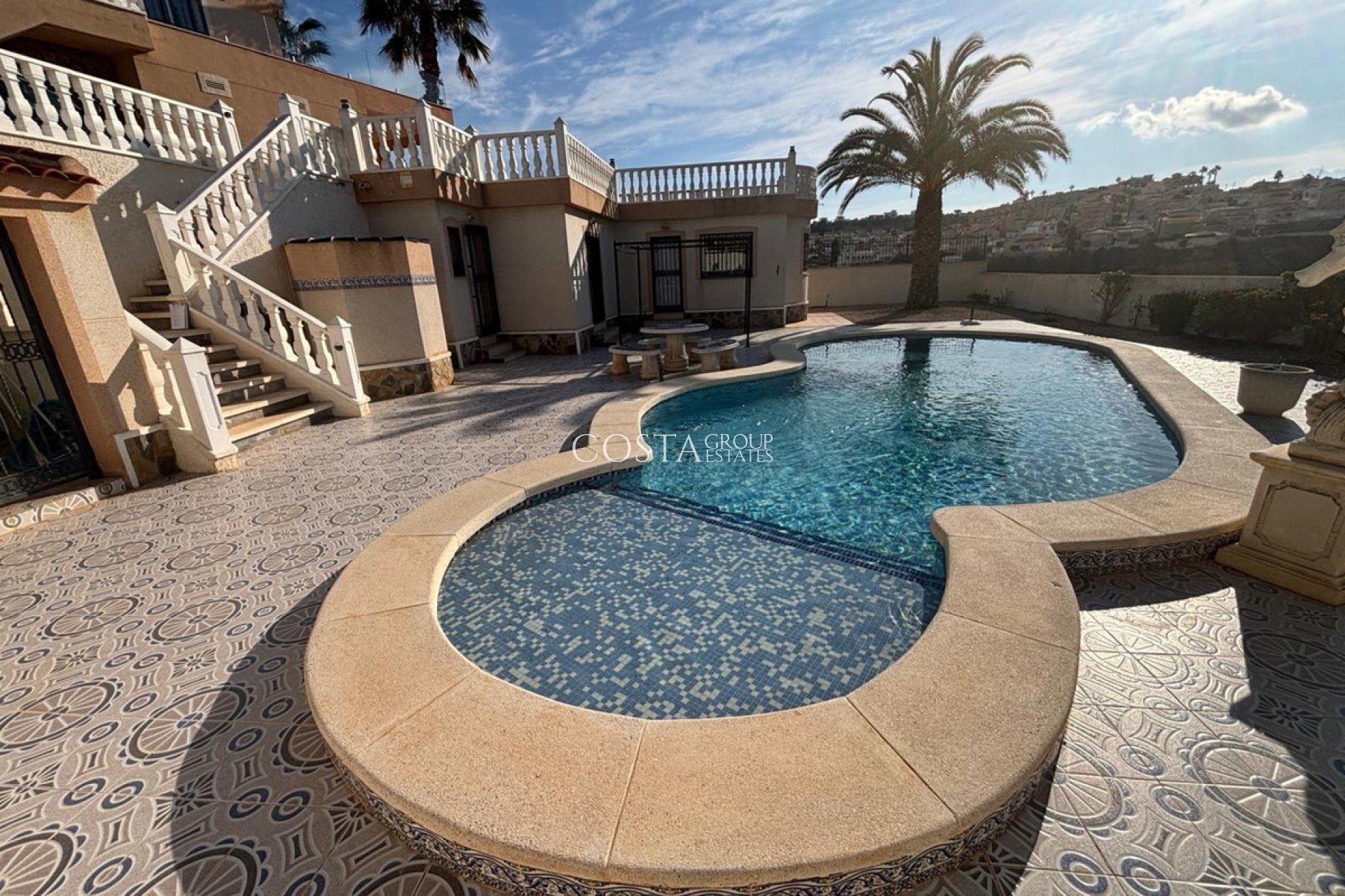 Resale - Villa -
Rojales - Ciudad Quesada