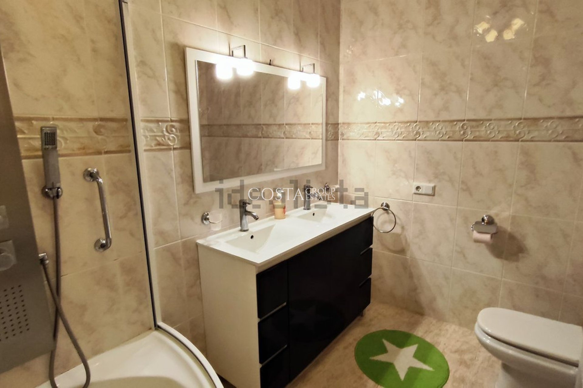 Resale - Villa -
Rojales - Ciudad Quesada