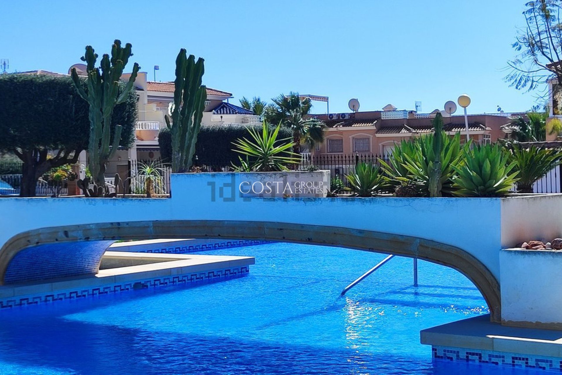 Resale - Villa -
Rojales - Ciudad Quesada