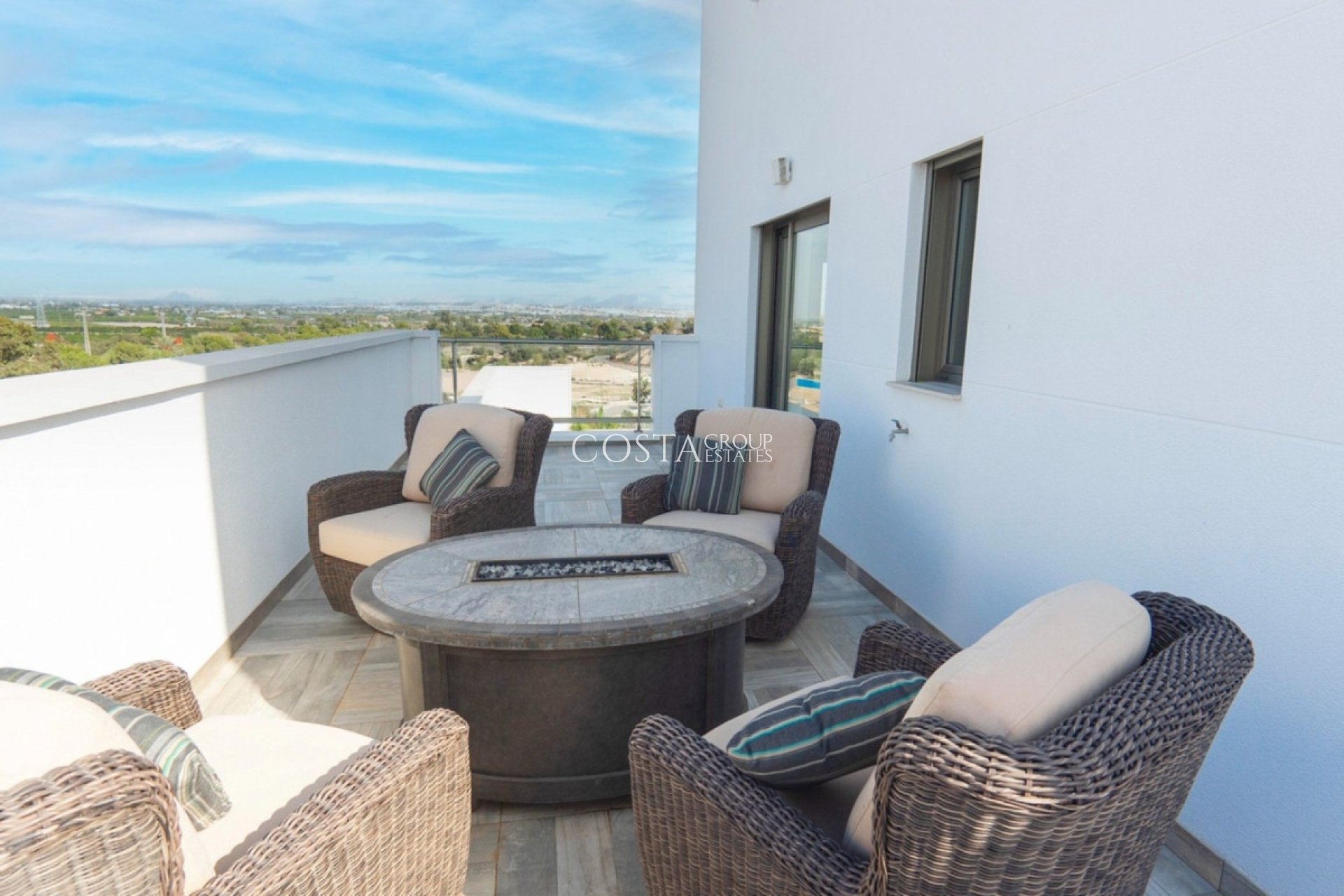 Resale - Villa -
Rojales - Ciudad Quesada