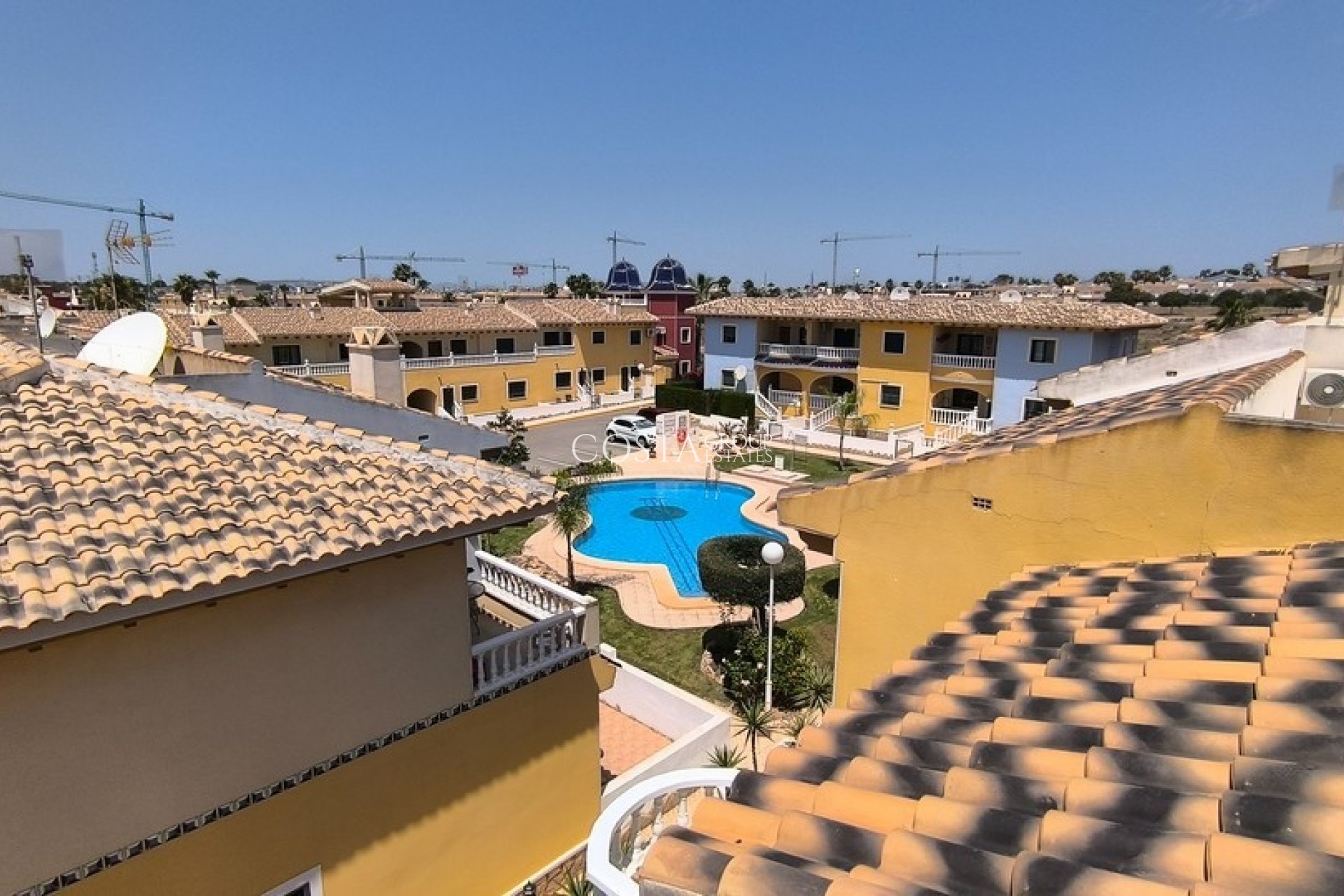 Resale - Villa -
Rojales - Ciudad Quesada