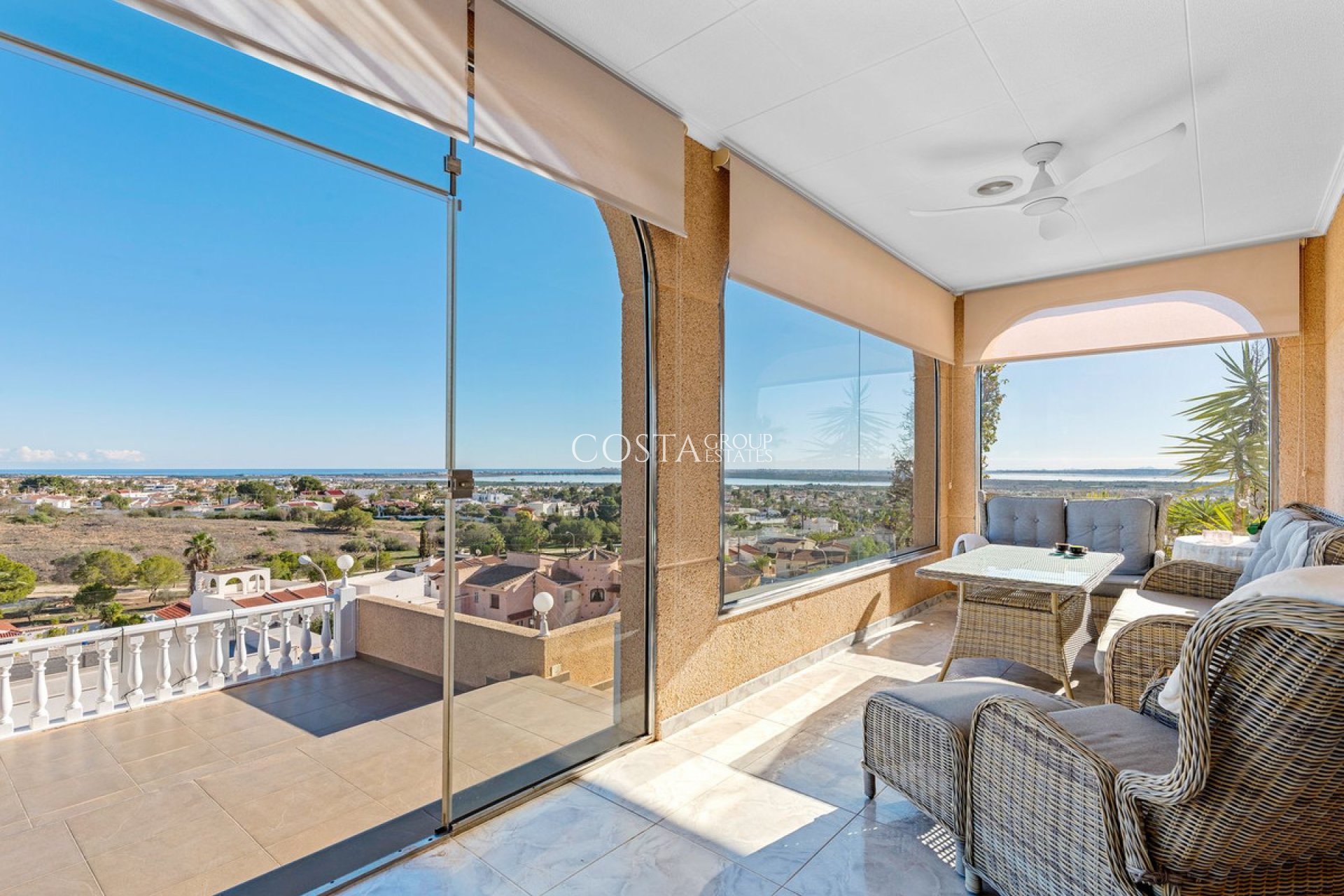 Resale - Villa -
Rojales - Ciudad Quesada