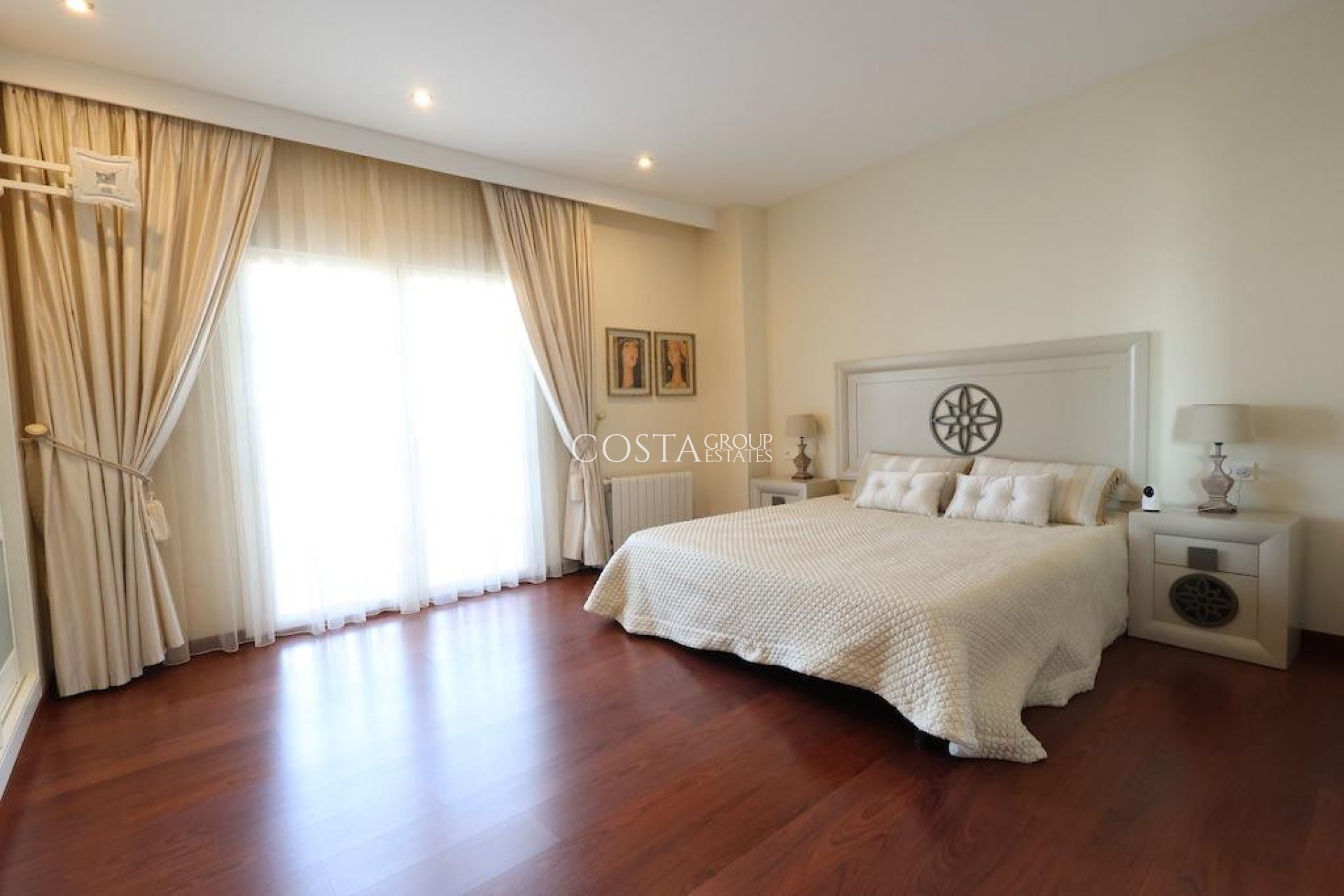 Resale - Villa -
Rojales - Ciudad Quesada