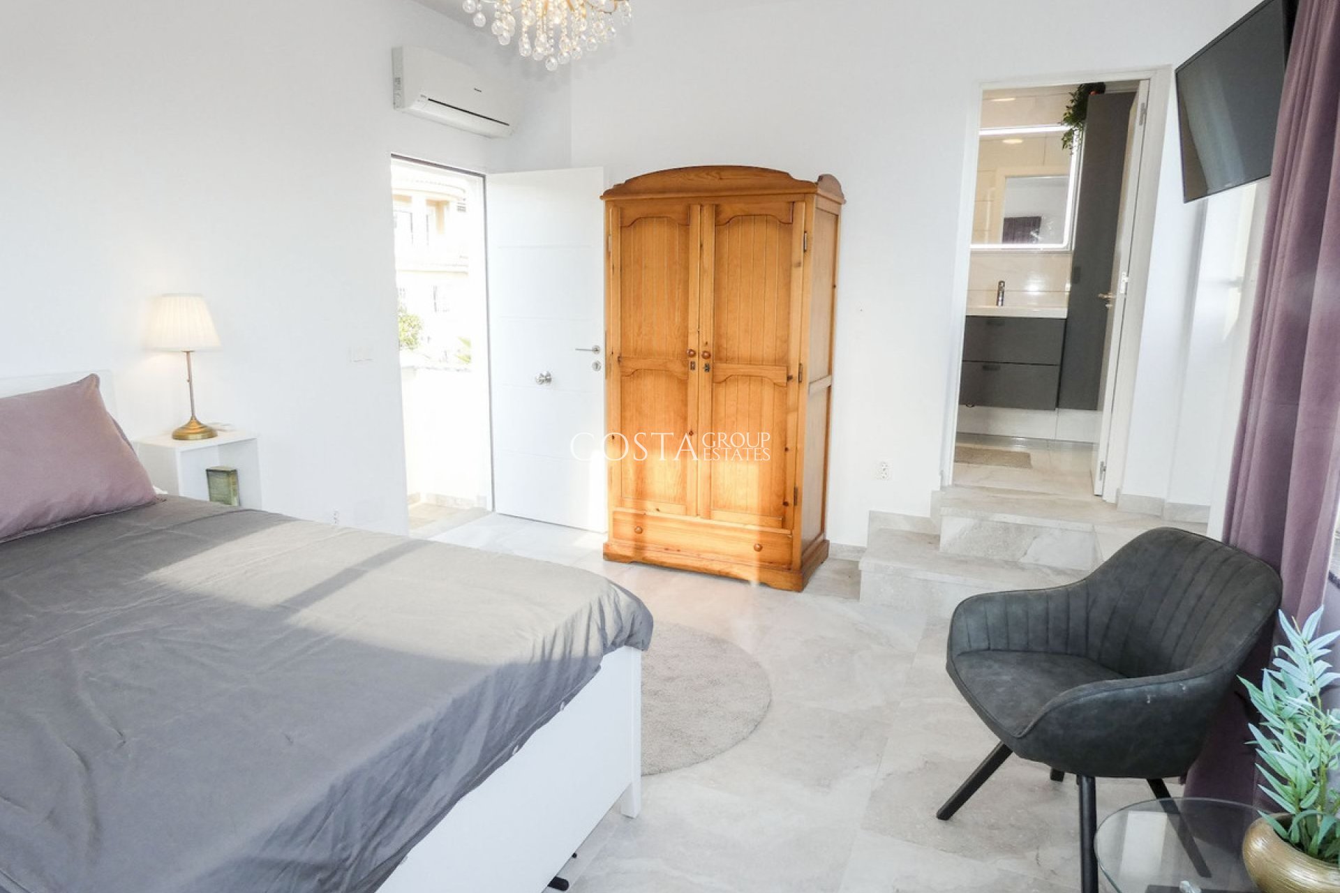 Resale - Villa -
Rojales - Ciudad Quesada