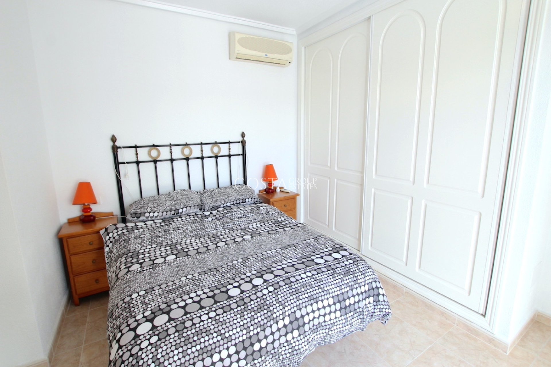 Resale - Villa -
Rojales - Ciudad Quesada