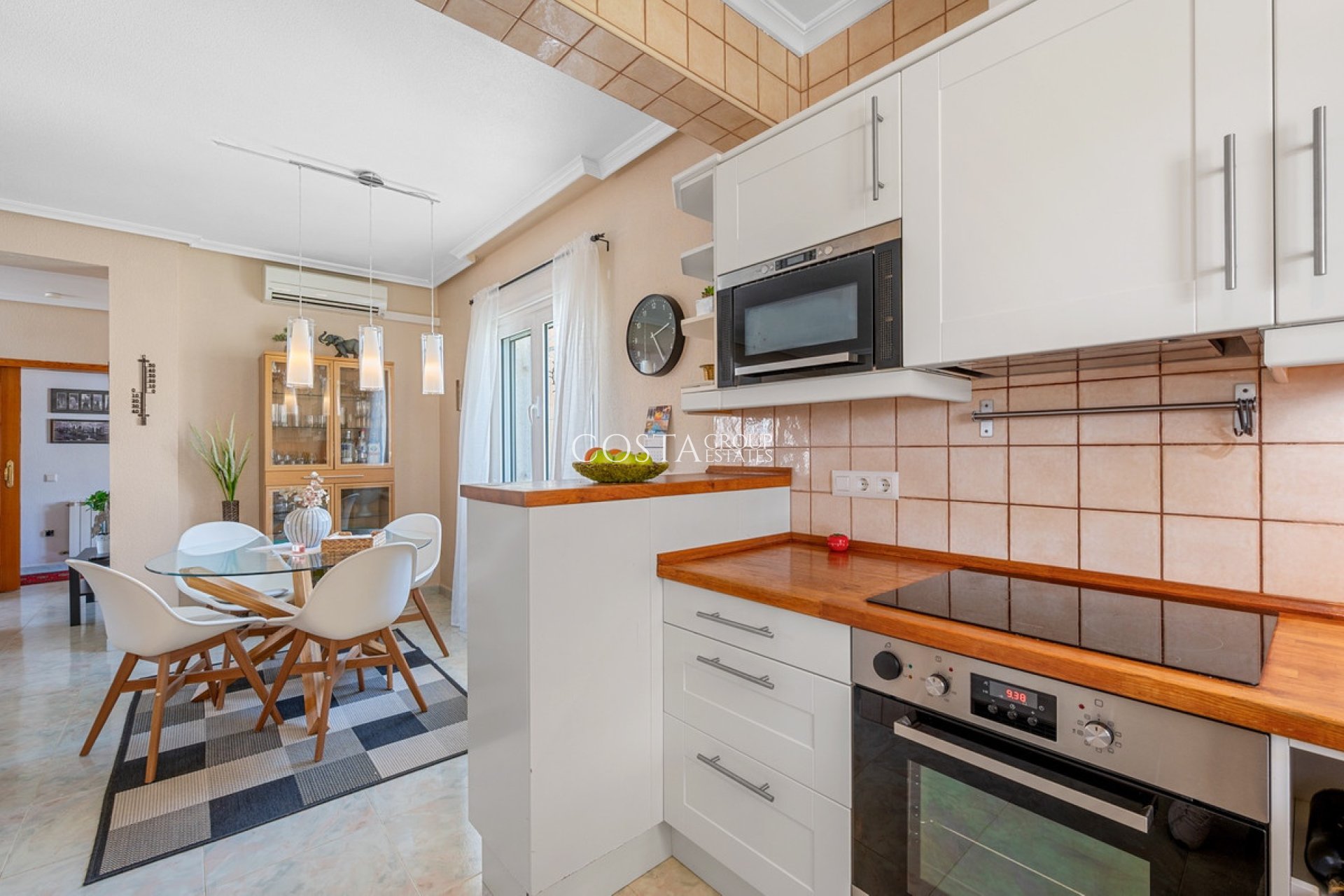 Resale - Villa -
Rojales - Ciudad Quesada