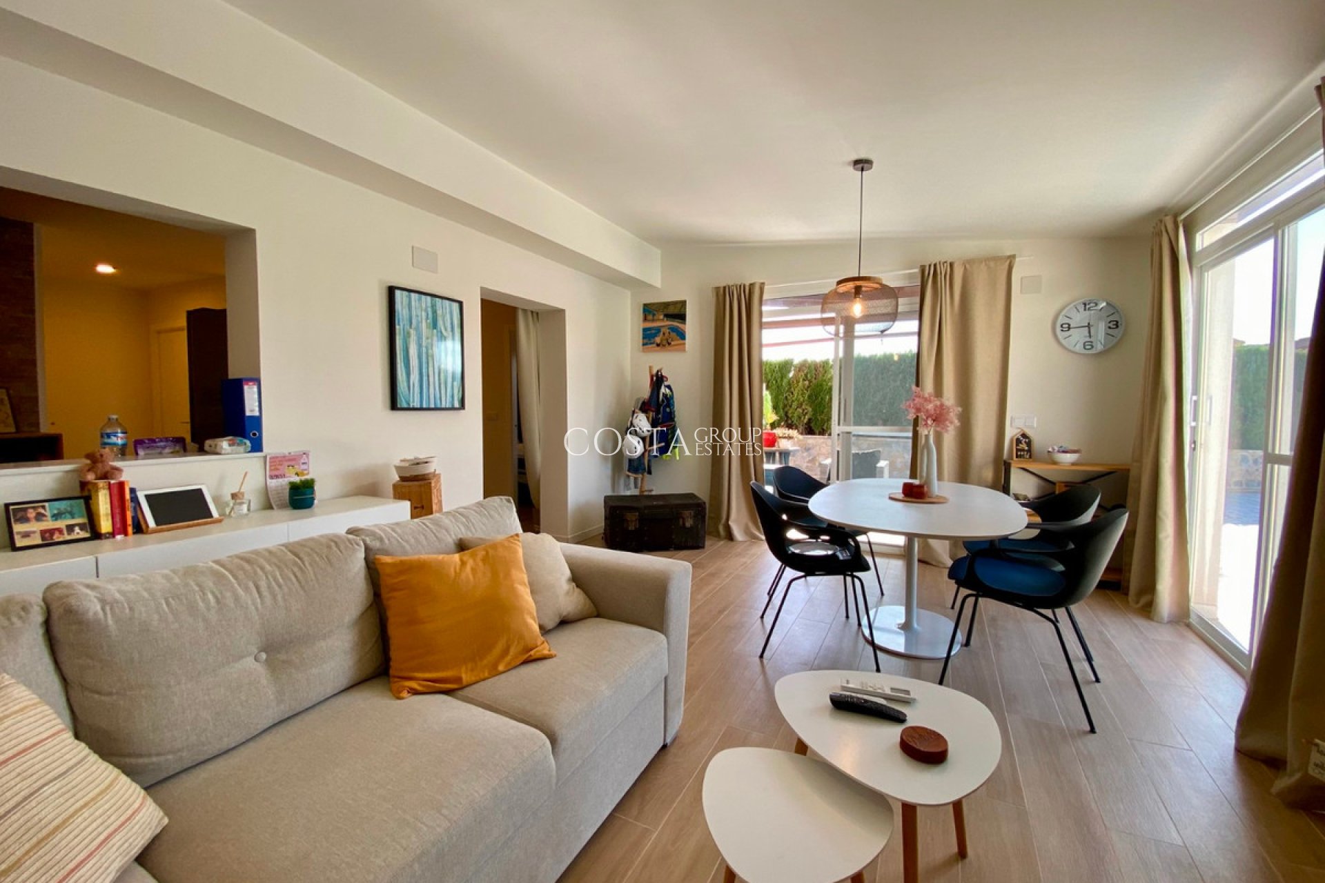 Resale - Villa -
Rojales - Ciudad Quesada