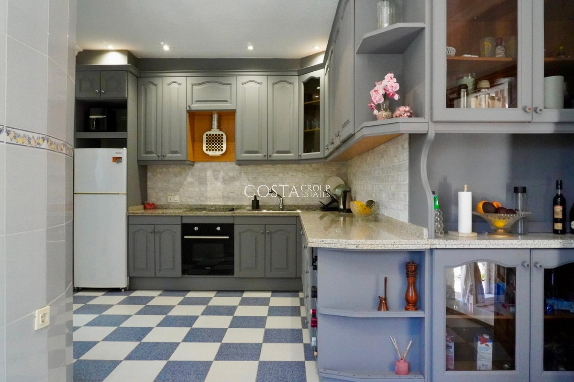 Resale - Villa -
Rojales - Ciudad Quesada