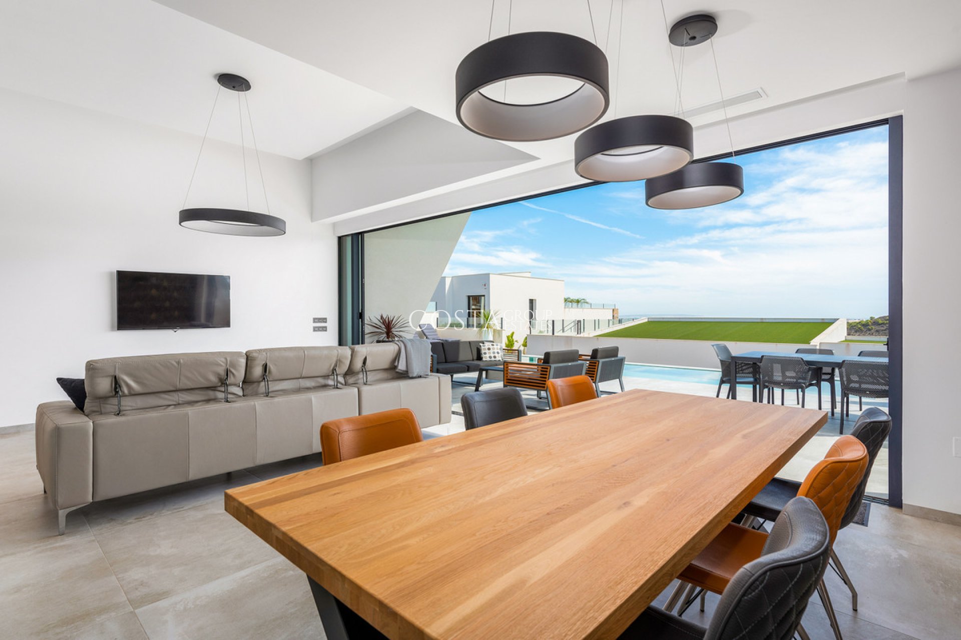 Resale - Villa -
Rojales - Ciudad Quesada