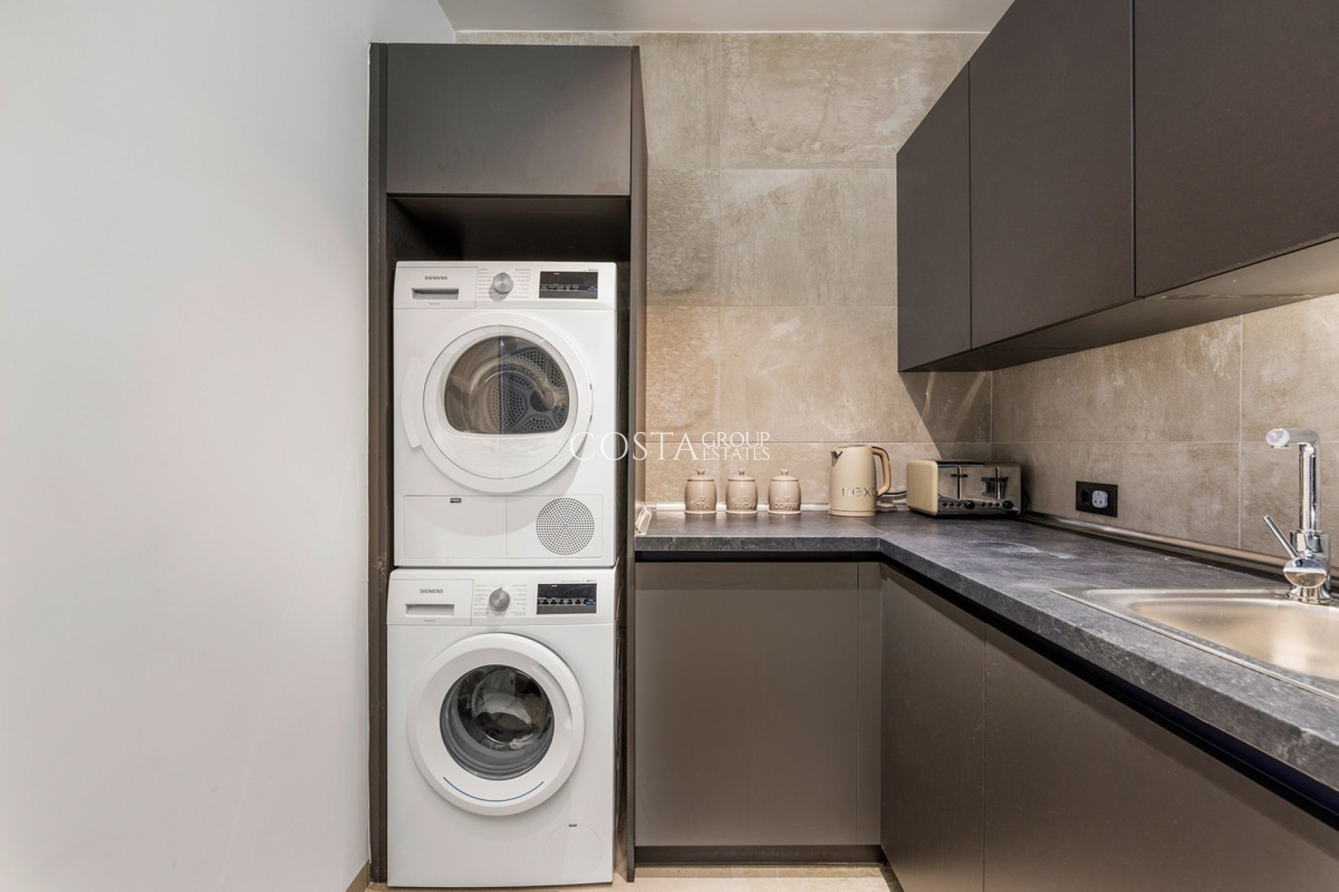 Resale - Villa -
Rojales - Ciudad Quesada