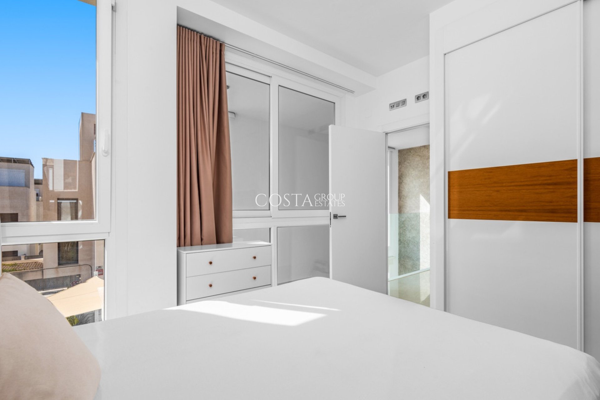 Resale - Villa -
Rojales - Ciudad Quesada