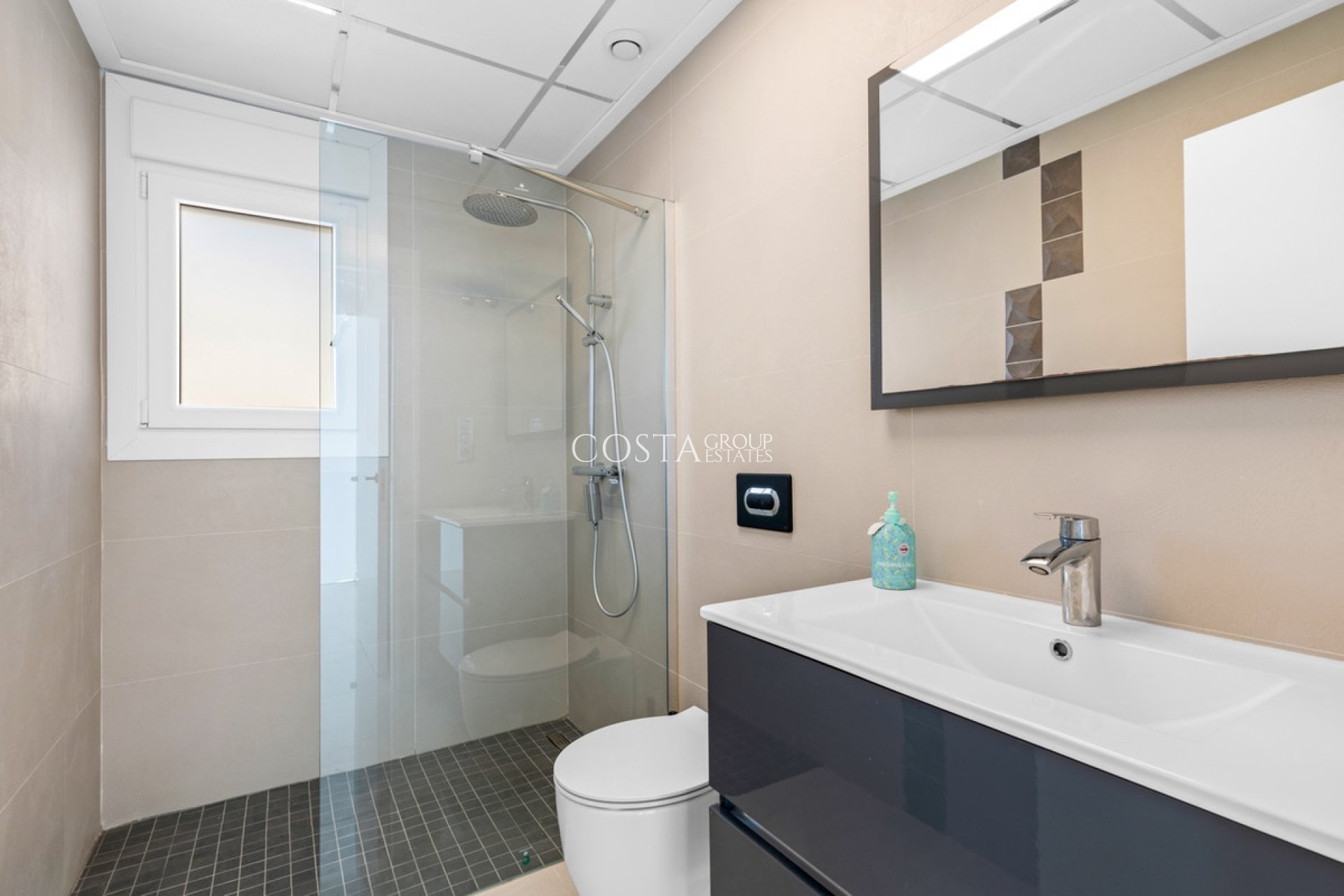 Resale - Villa -
Rojales - Ciudad Quesada