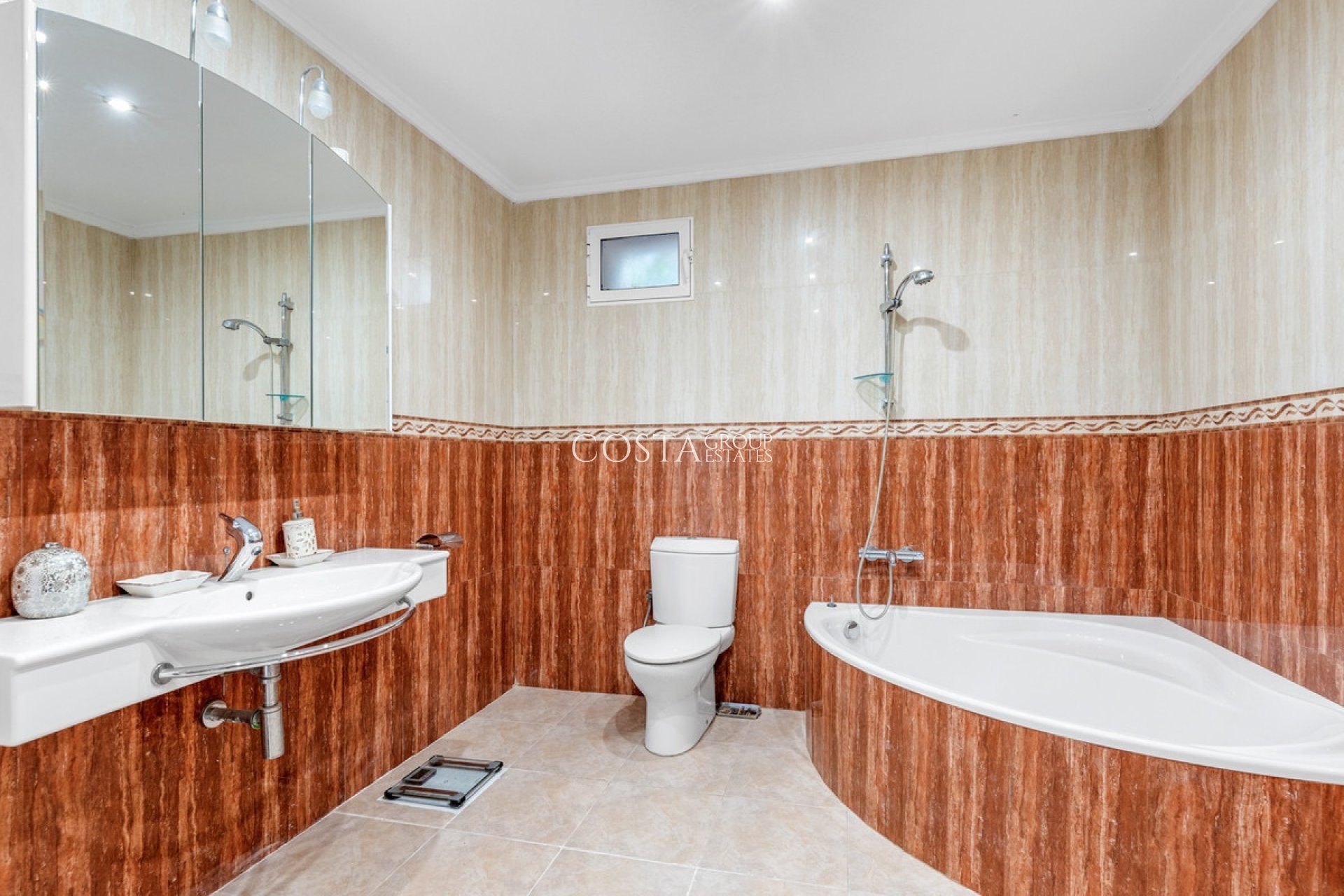 Resale - Villa -
Rojales - Ciudad Quesada