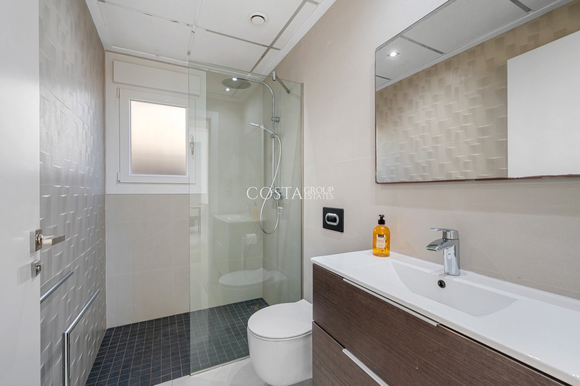 Resale - Villa -
Rojales - Ciudad Quesada