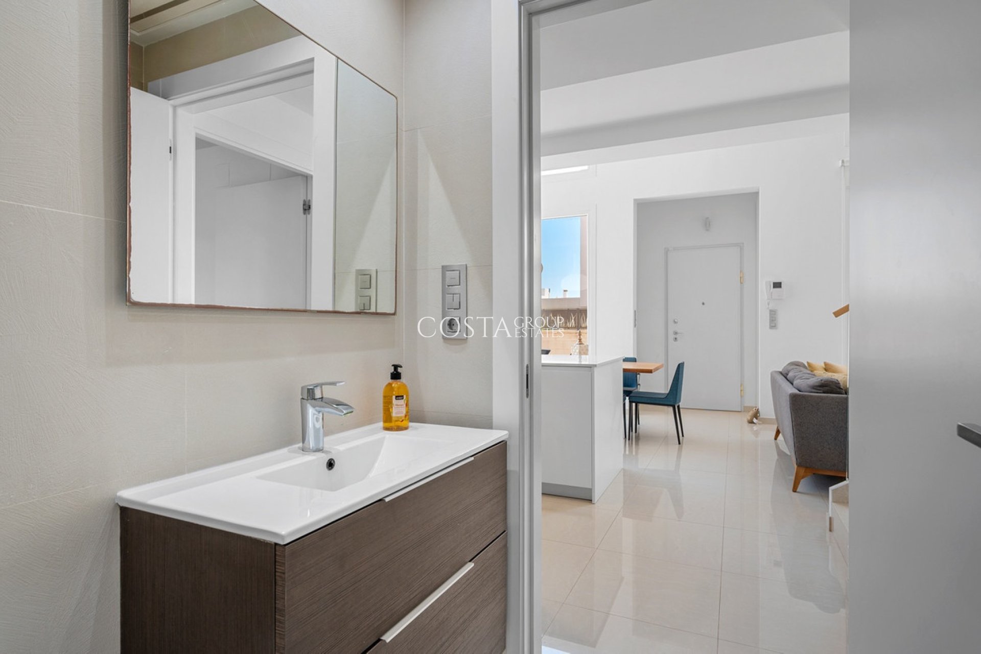 Resale - Villa -
Rojales - Ciudad Quesada