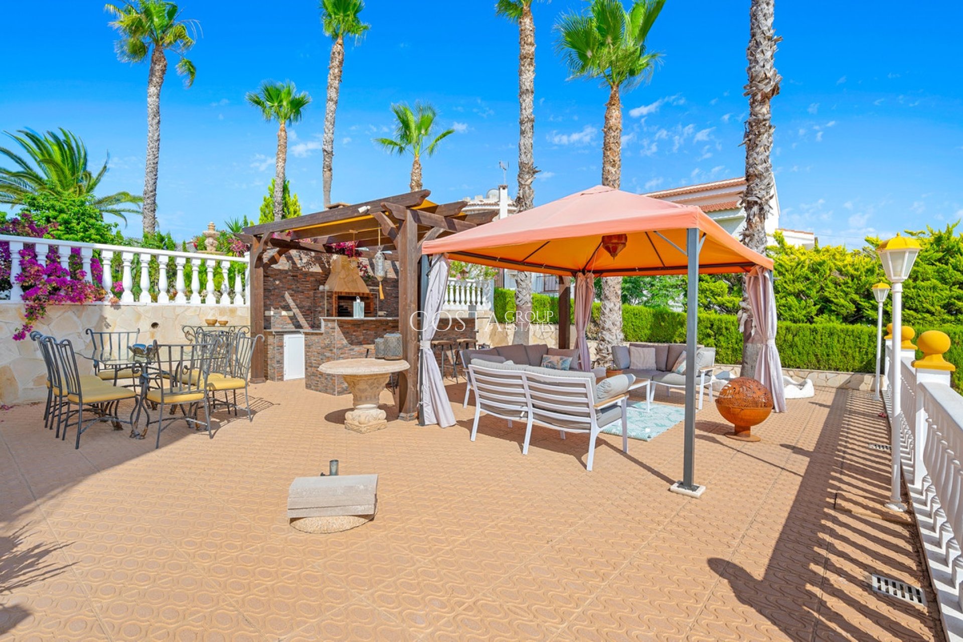 Resale - Villa -
Rojales - Ciudad Quesada