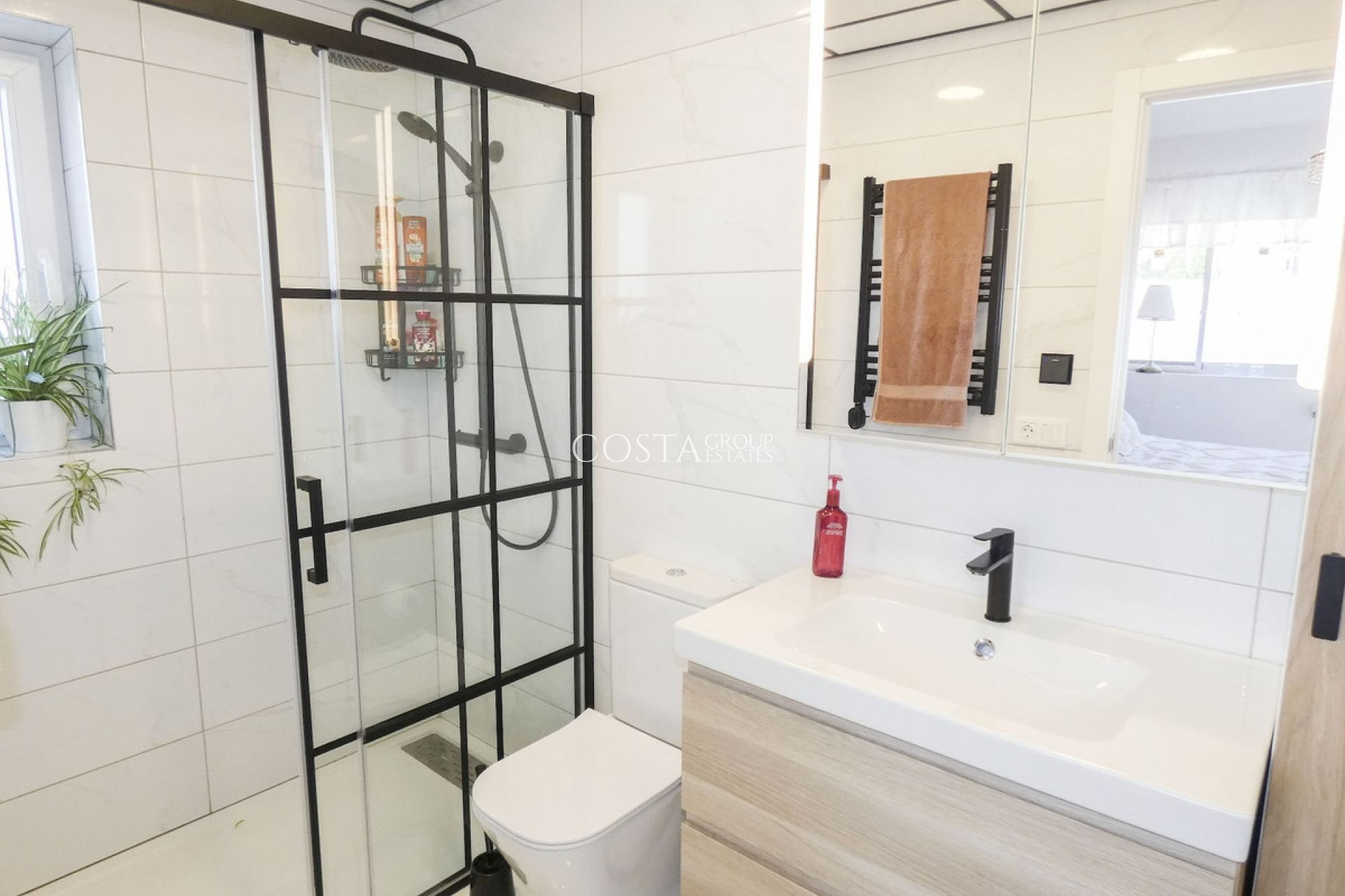 Resale - Villa -
Rojales - Ciudad Quesada