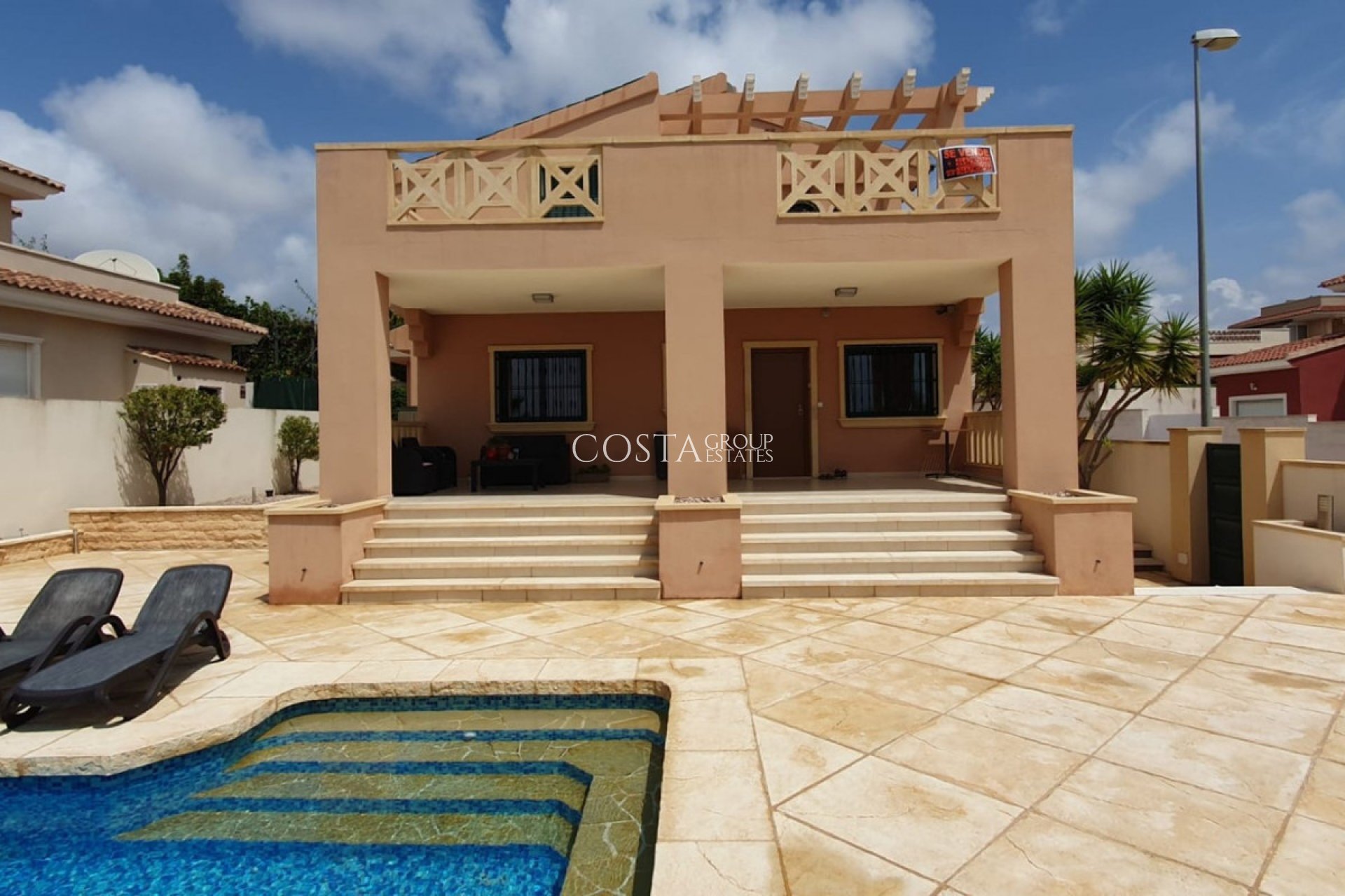 Resale - Villa -
Rojales - Ciudad Quesada