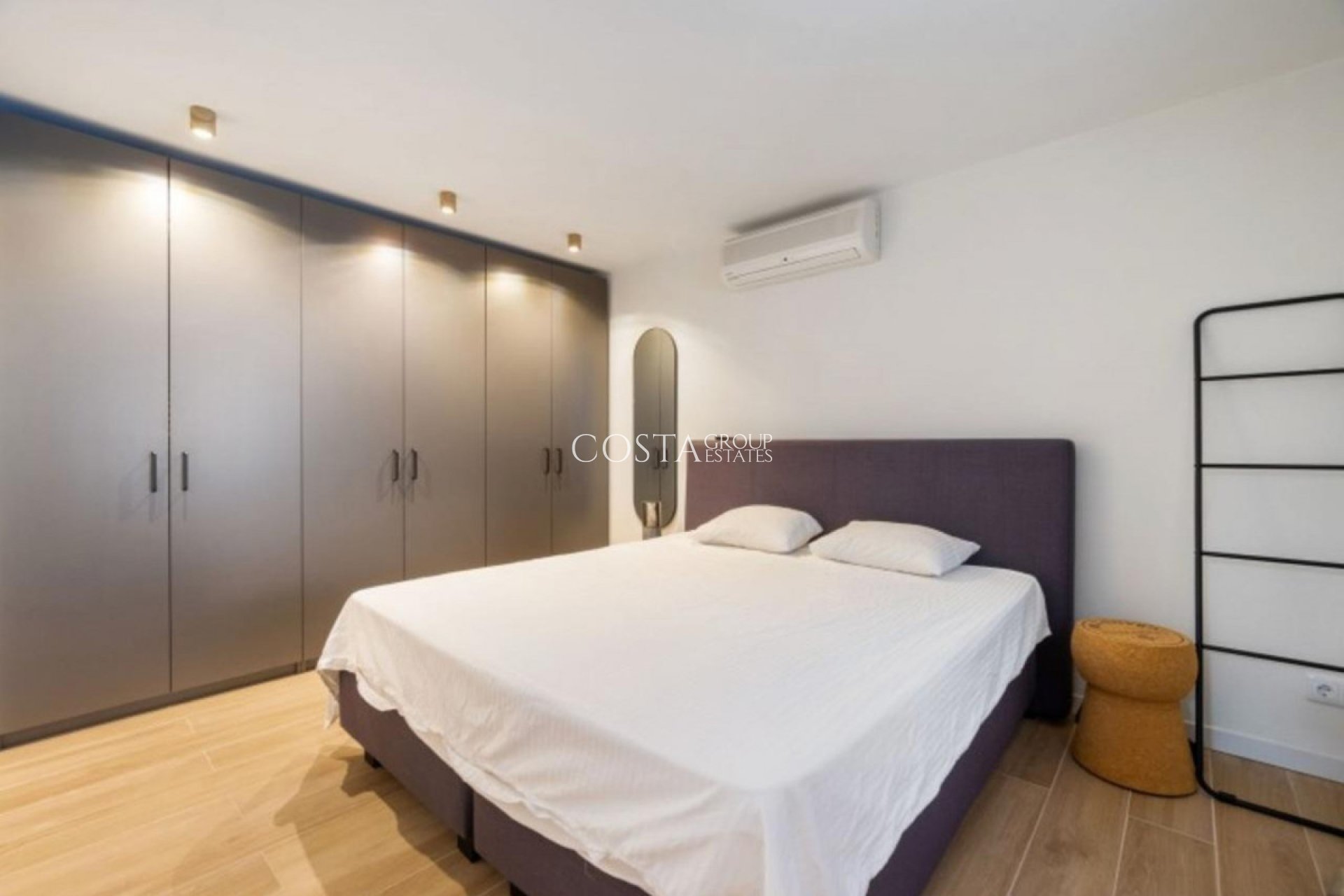 Resale - Villa -
Rojales - Ciudad Quesada