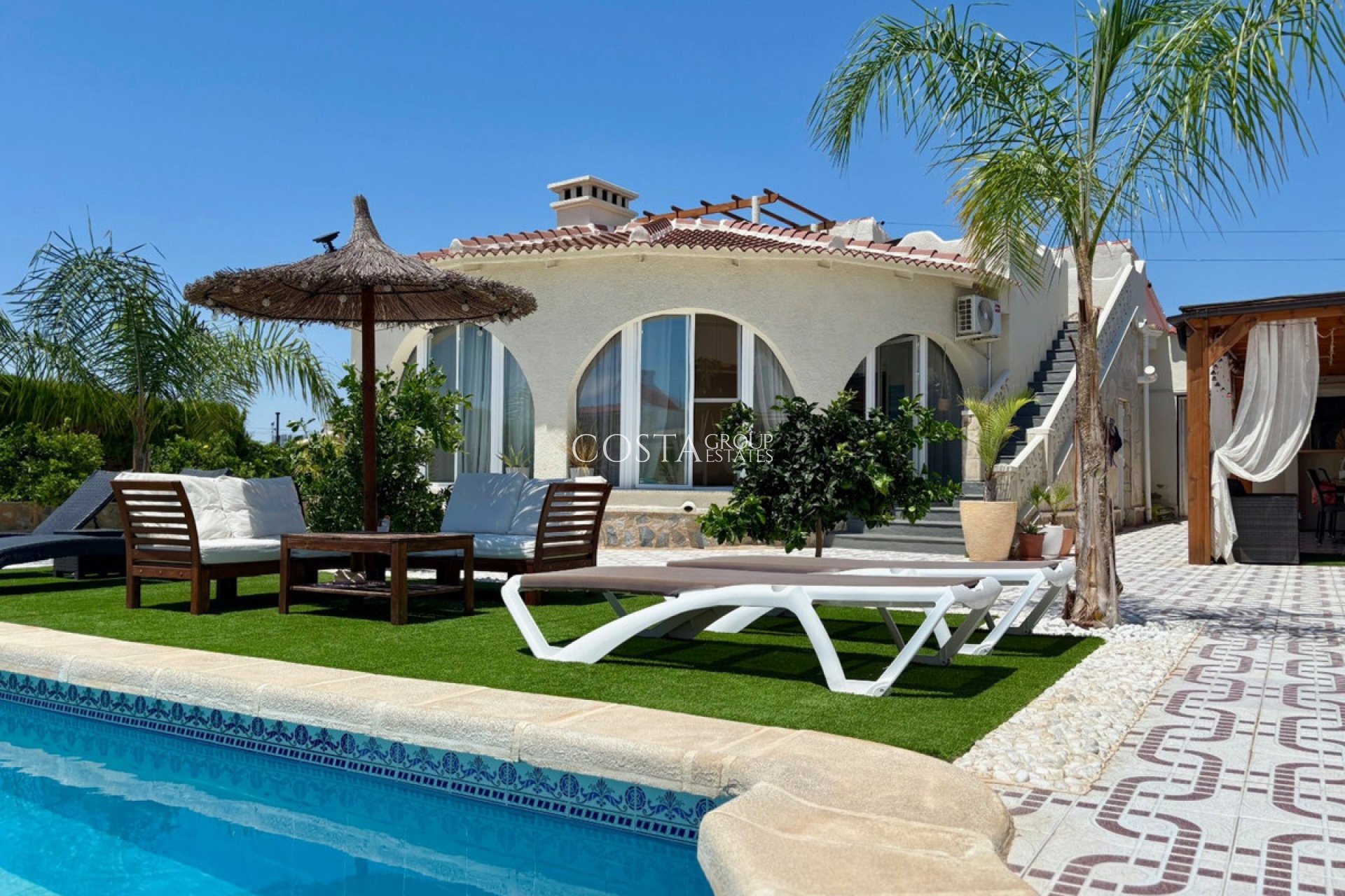 Resale - Villa -
Rojales - Ciudad Quesada