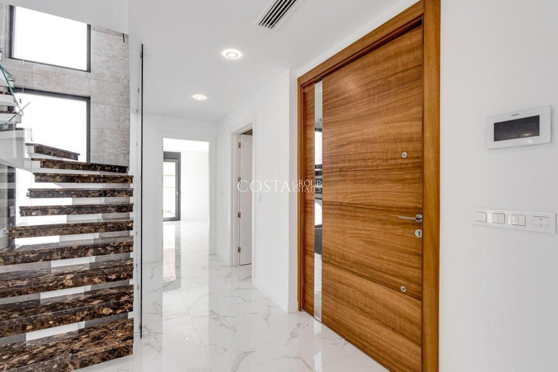 Resale - Villa -
Rojales - Ciudad Quesada