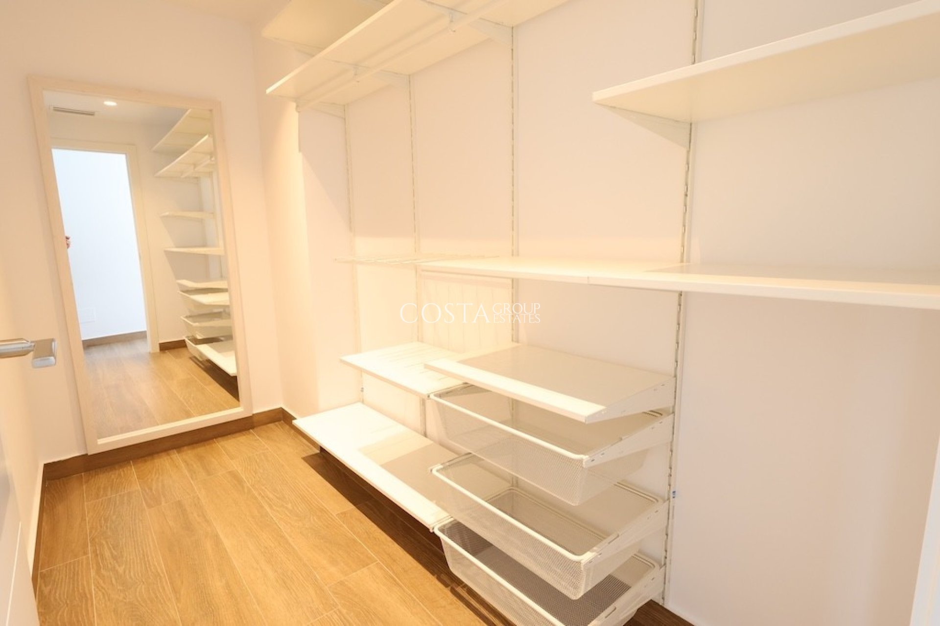 Resale - Villa -
Rojales - Quesada