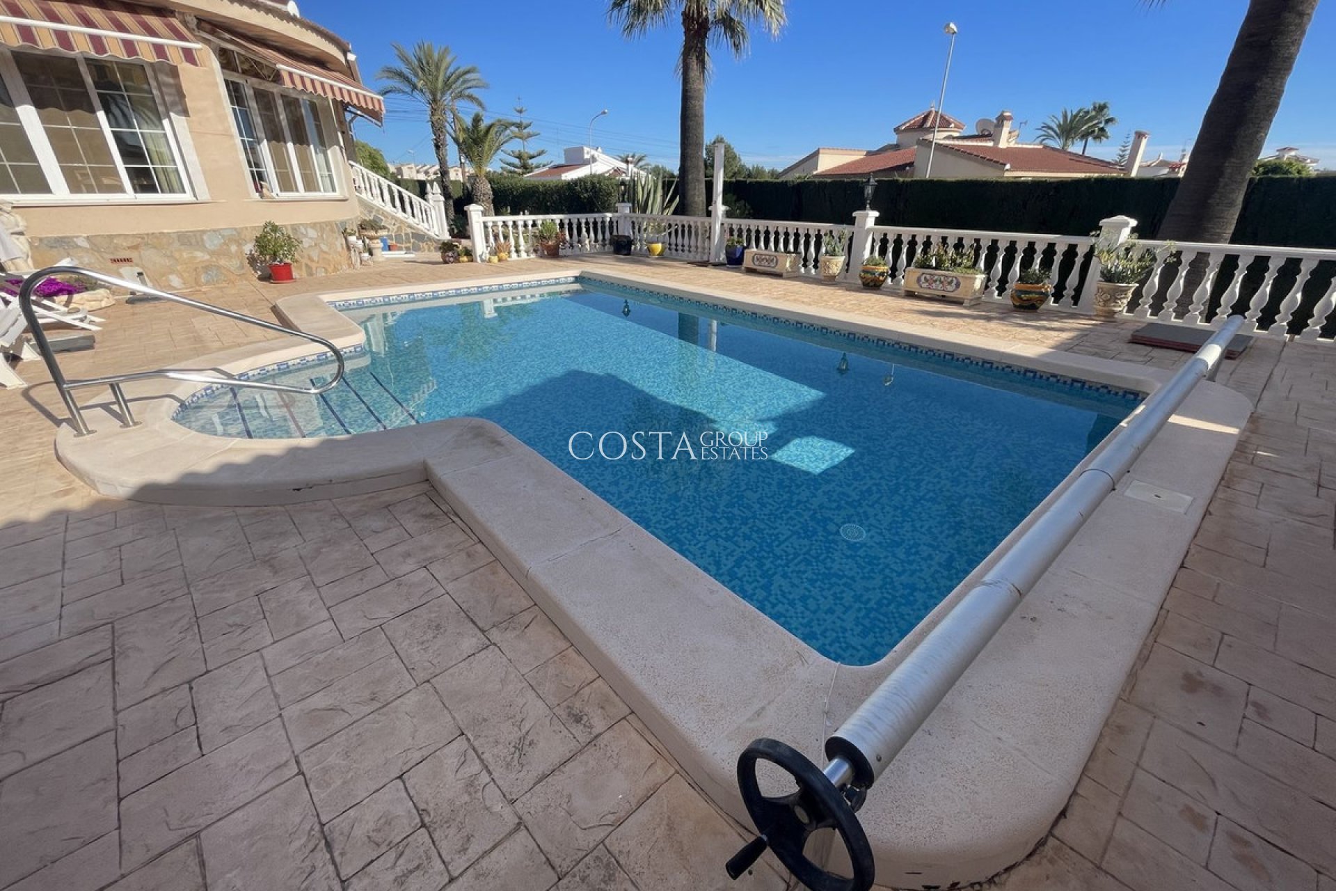 Resale - Villa -
Rojales - Quesada