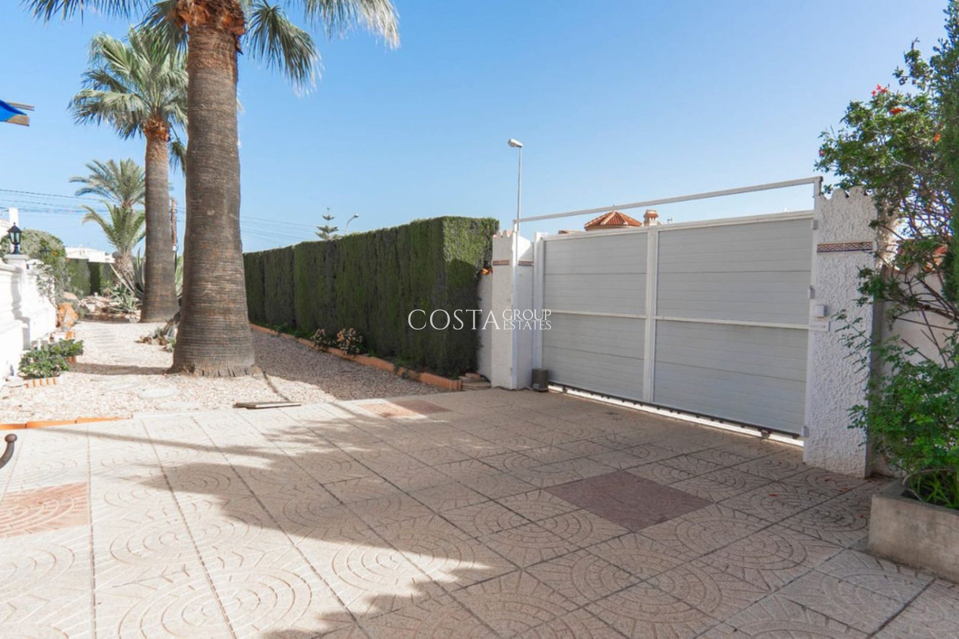 Resale - Villa -
Rojales - Quesada