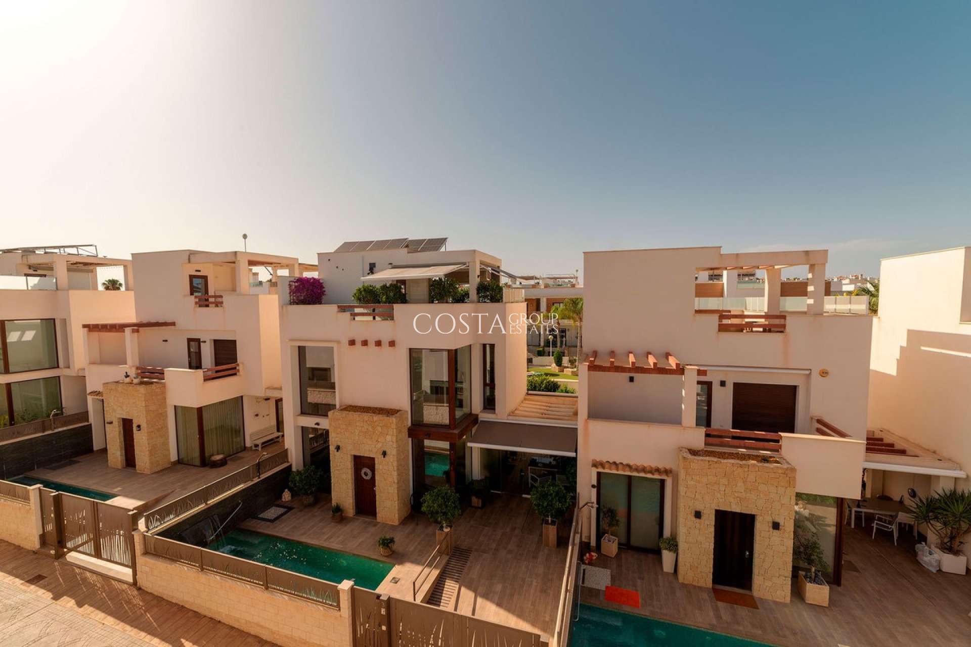 Resale - Villa -
Rojales - Quesada