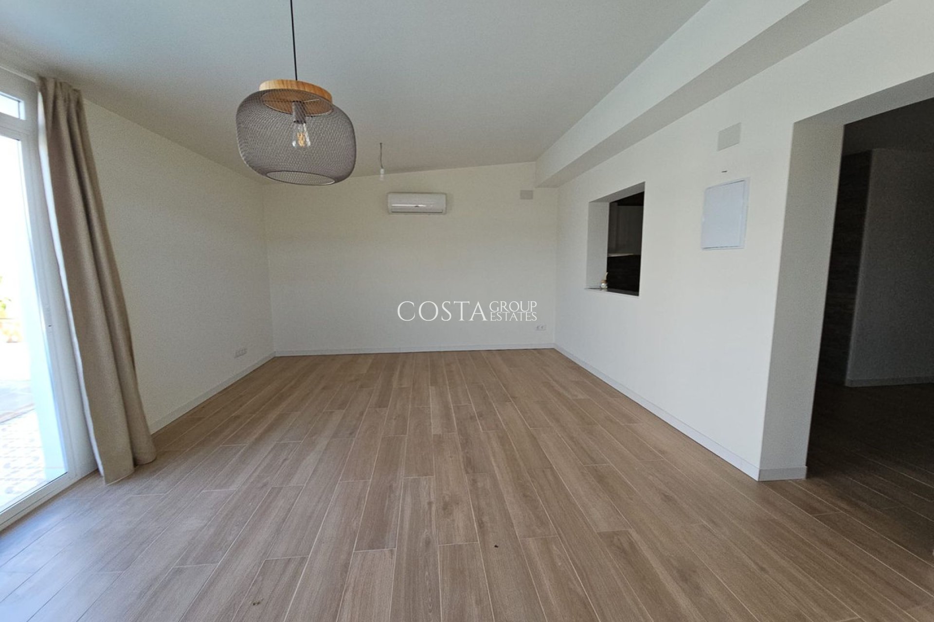 Resale - Villa -
Rojales - Quesada