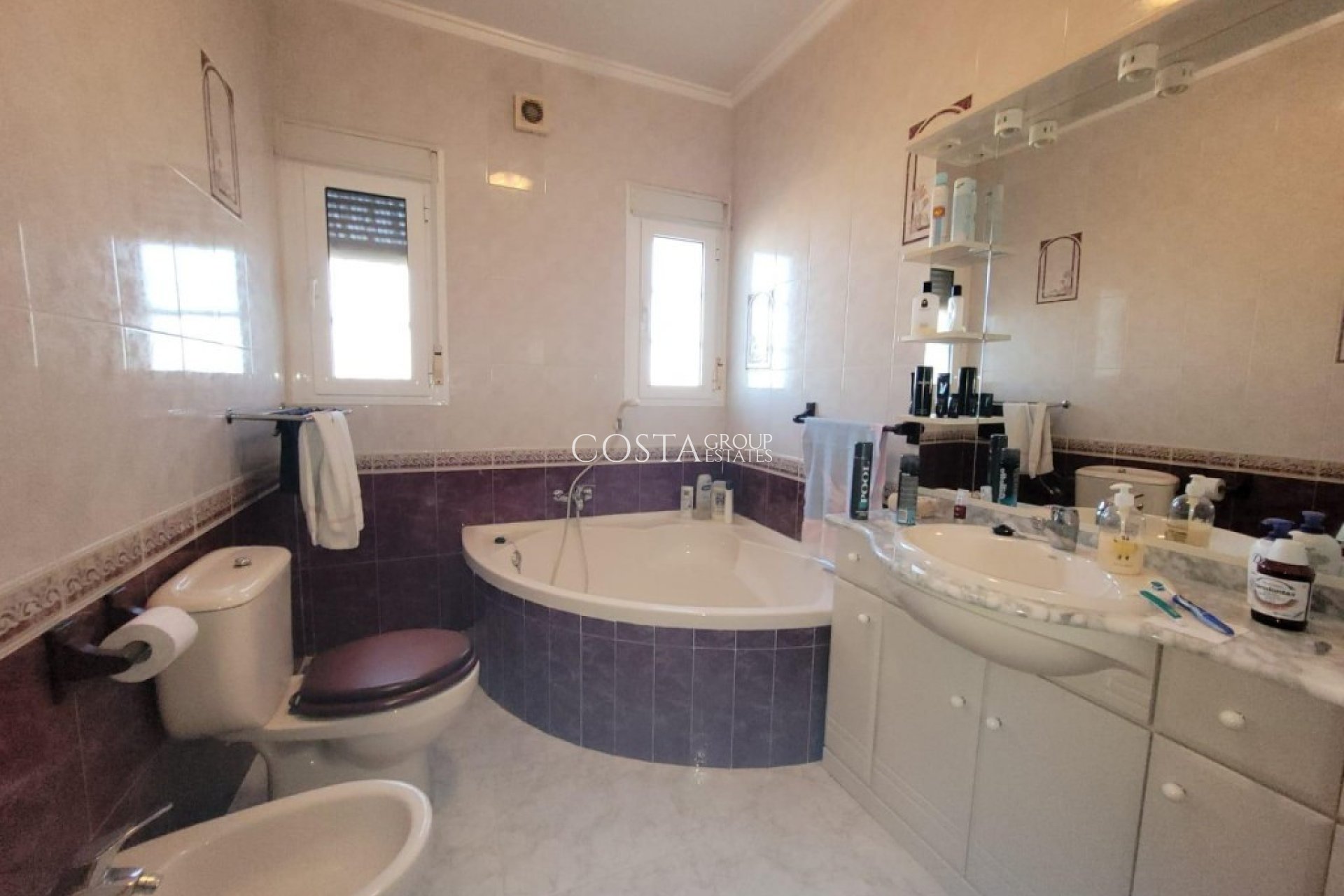 Resale - Villa -
Rojales - Quesada