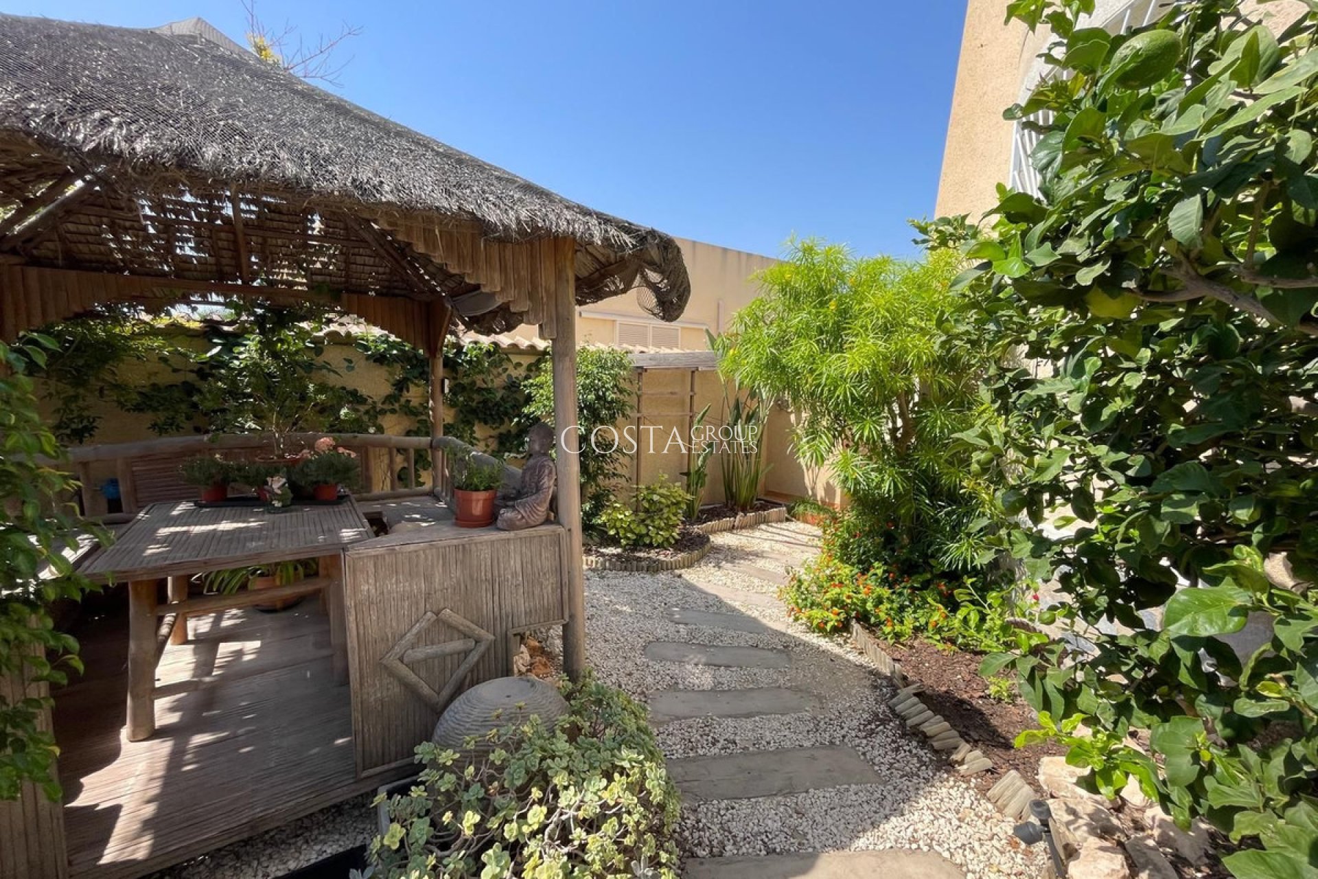 Resale - Villa -
Rojales - Quesada