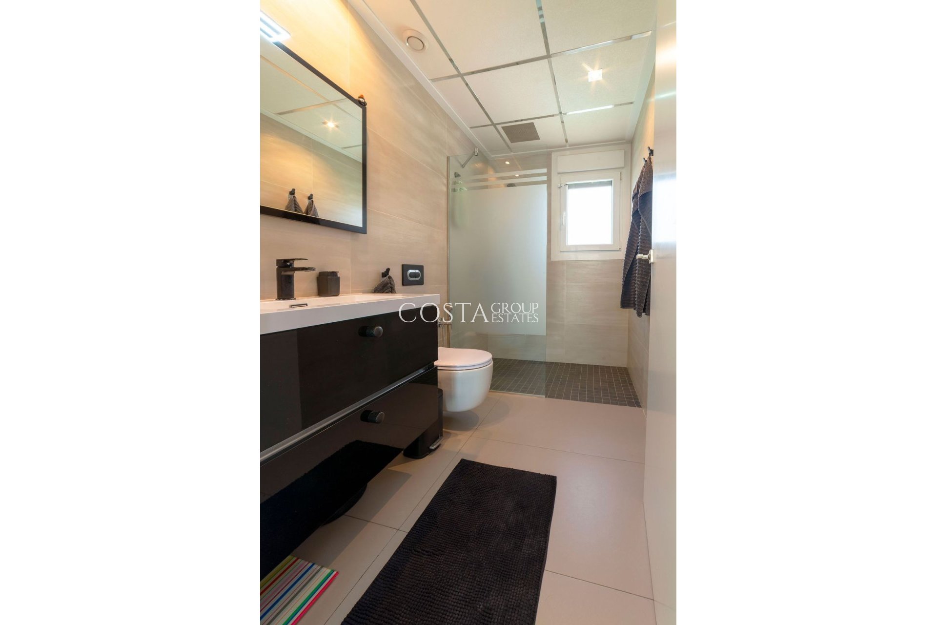 Resale - Villa -
Rojales - Quesada